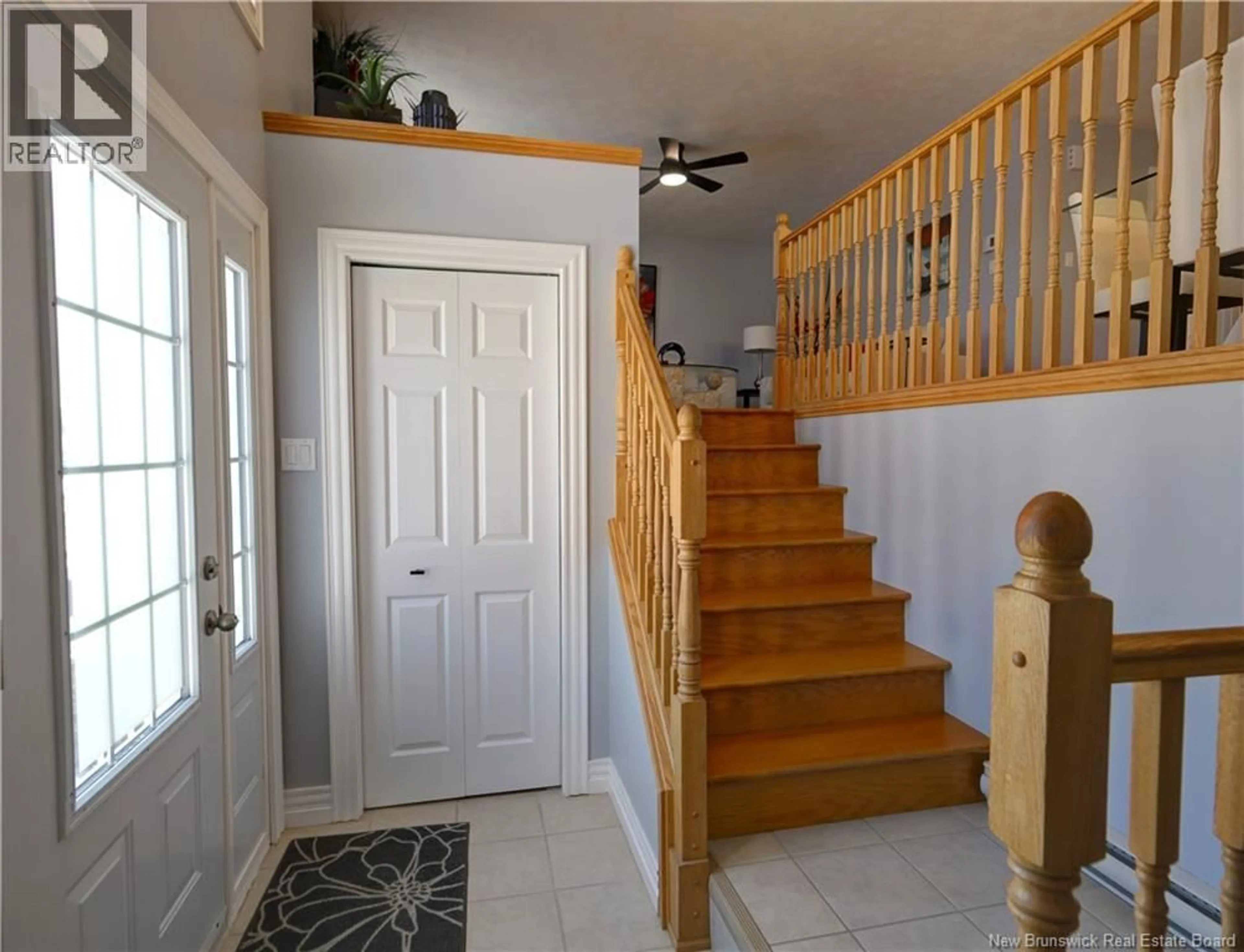 Indoor entryway for 4 WATLING CRESCENT, Oromocto New Brunswick E2V4M7
