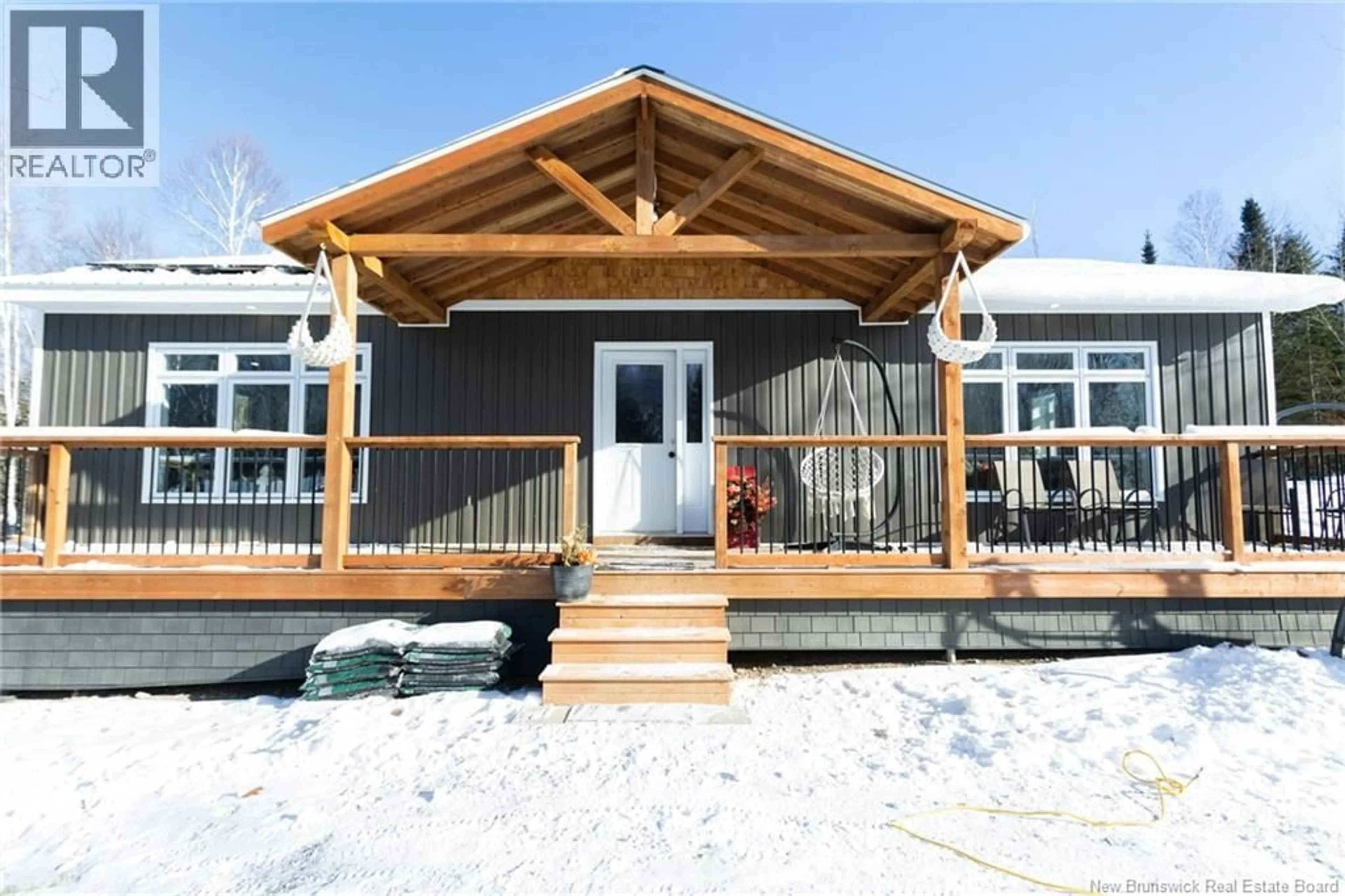 Patio, building for 96 RTE 635, Lake George New Brunswick E6K3P8