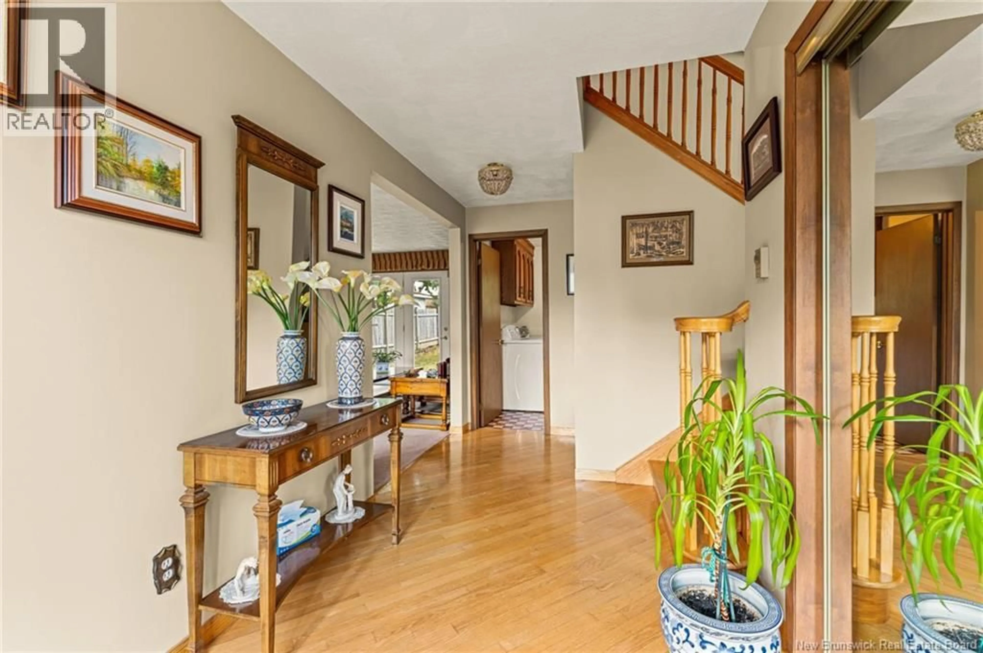 Indoor foyer for 161 HENNESSEY, Moncton New Brunswick E1A5P2