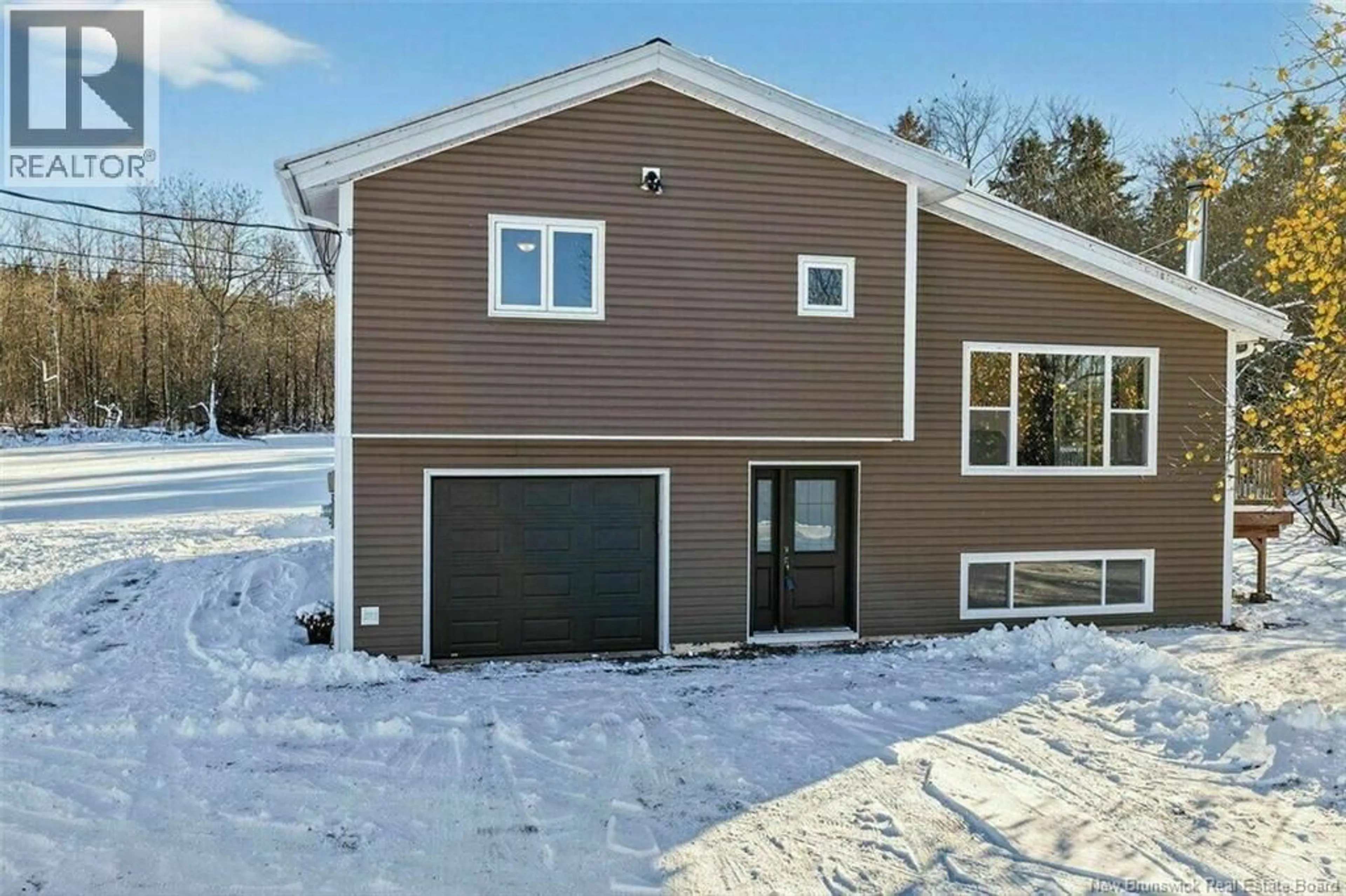 Home with vinyl exterior material, street for 516 DARLINGS ISLAND ROAD, Darlings Island New Brunswick E5N6T3