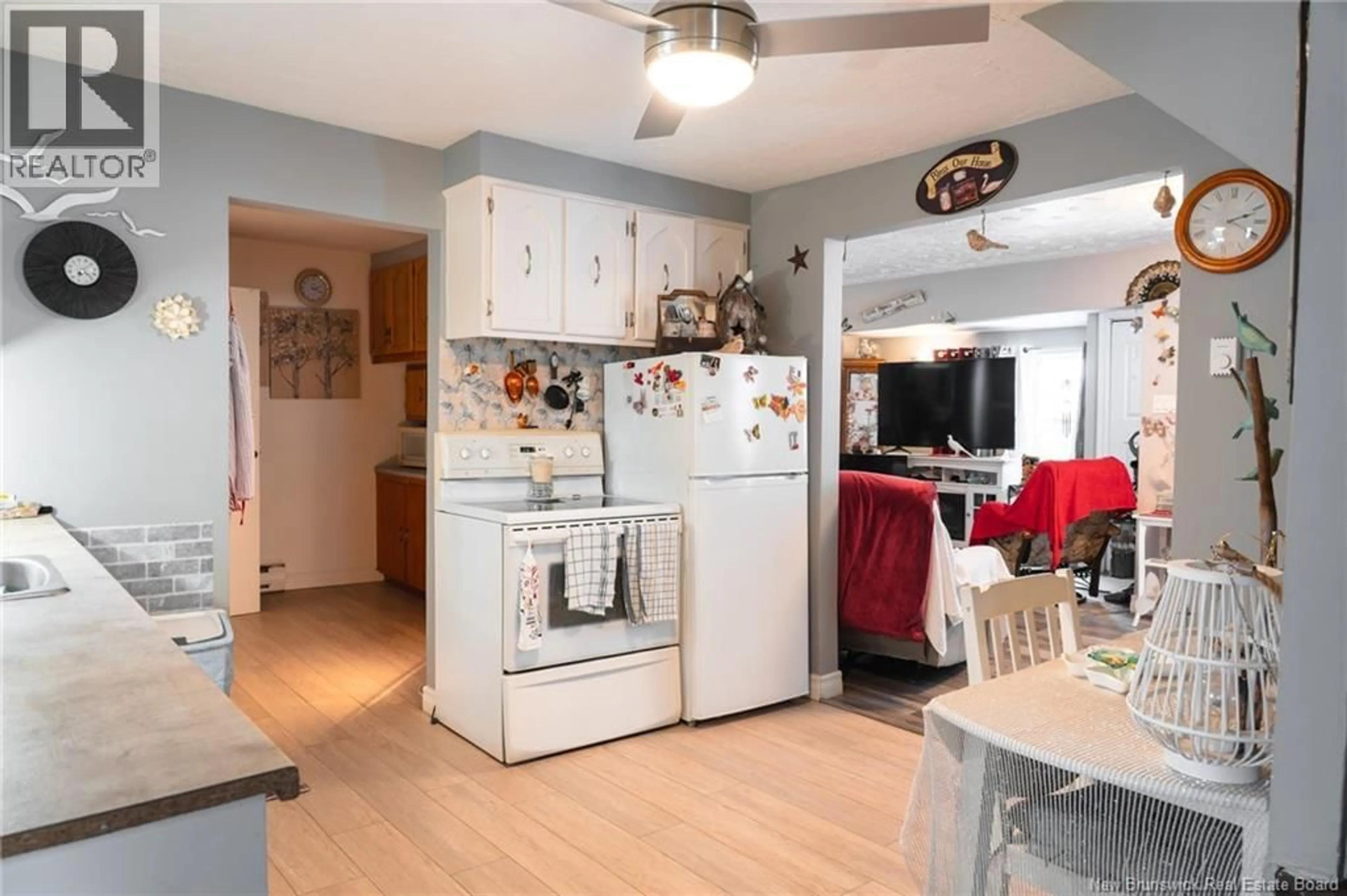 Open concept kitchen, unknown for 8 RUE DE LEGLISE, Bouctouche New Brunswick E4S2Z7