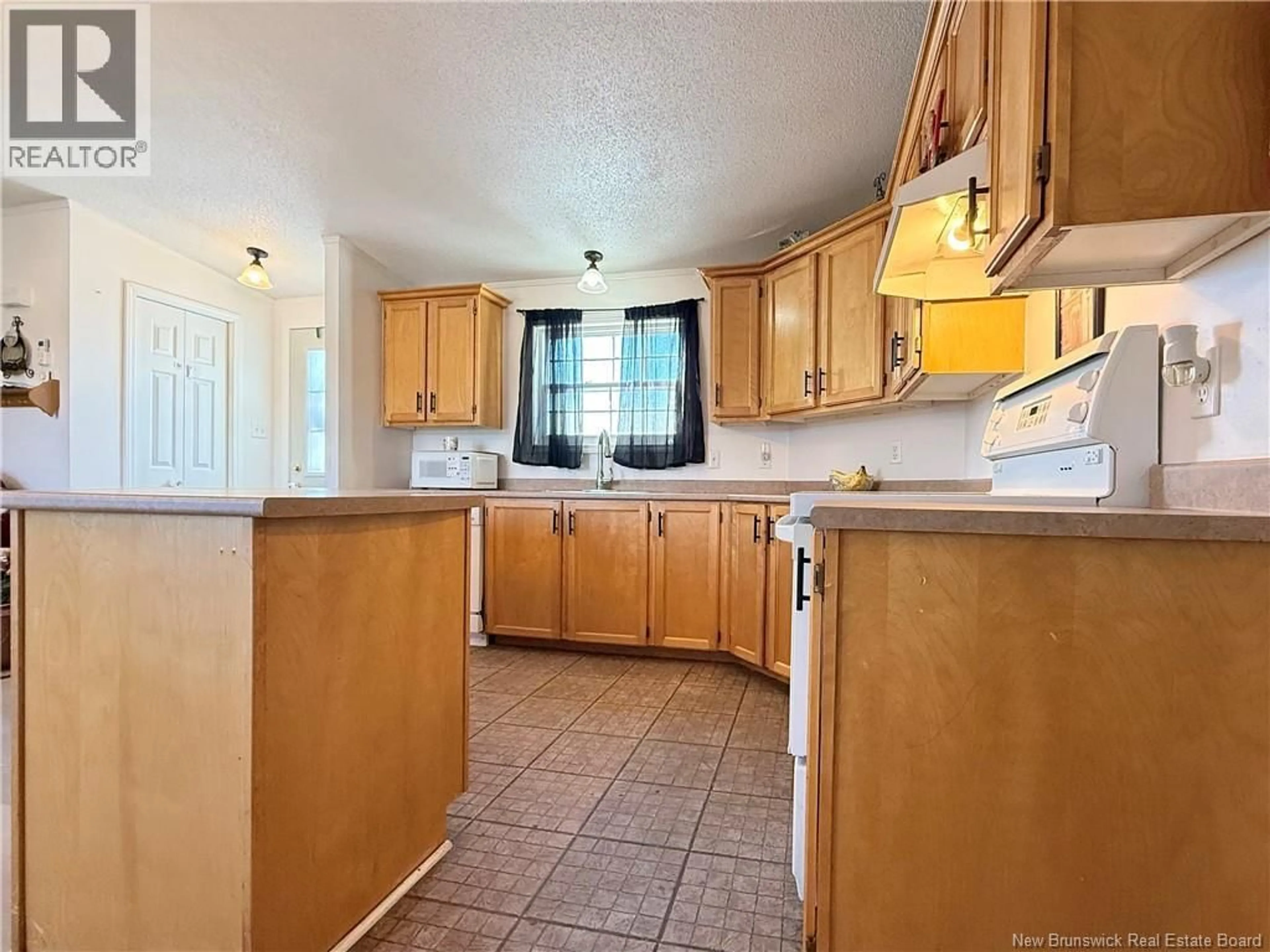 Standard kitchen, unknown for 6 CYPRESS TREE STREET, Moncton New Brunswick E1H3R4