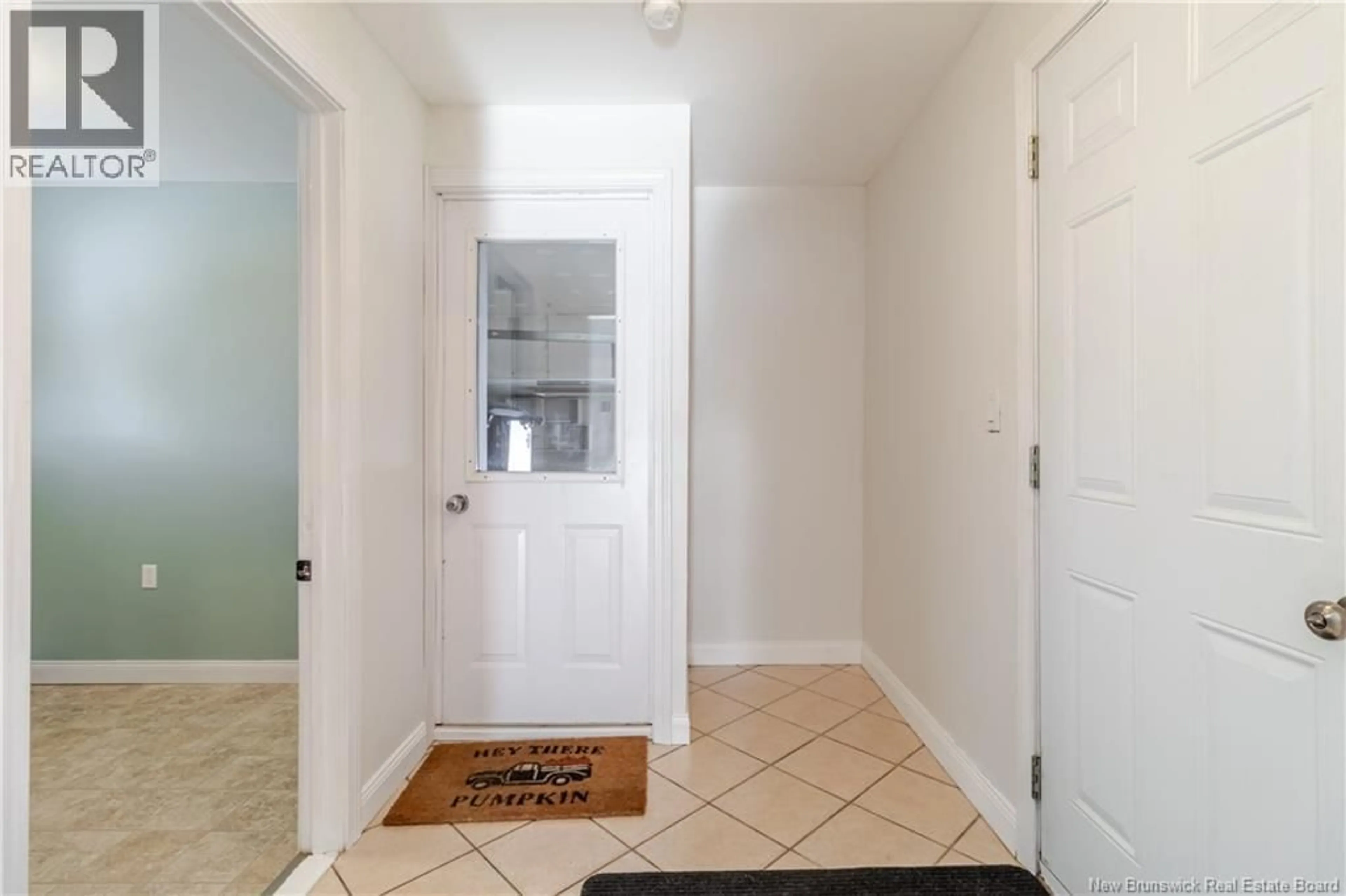 Indoor entryway for 58 LAKE AVENUE, McAdam New Brunswick E6J1P2