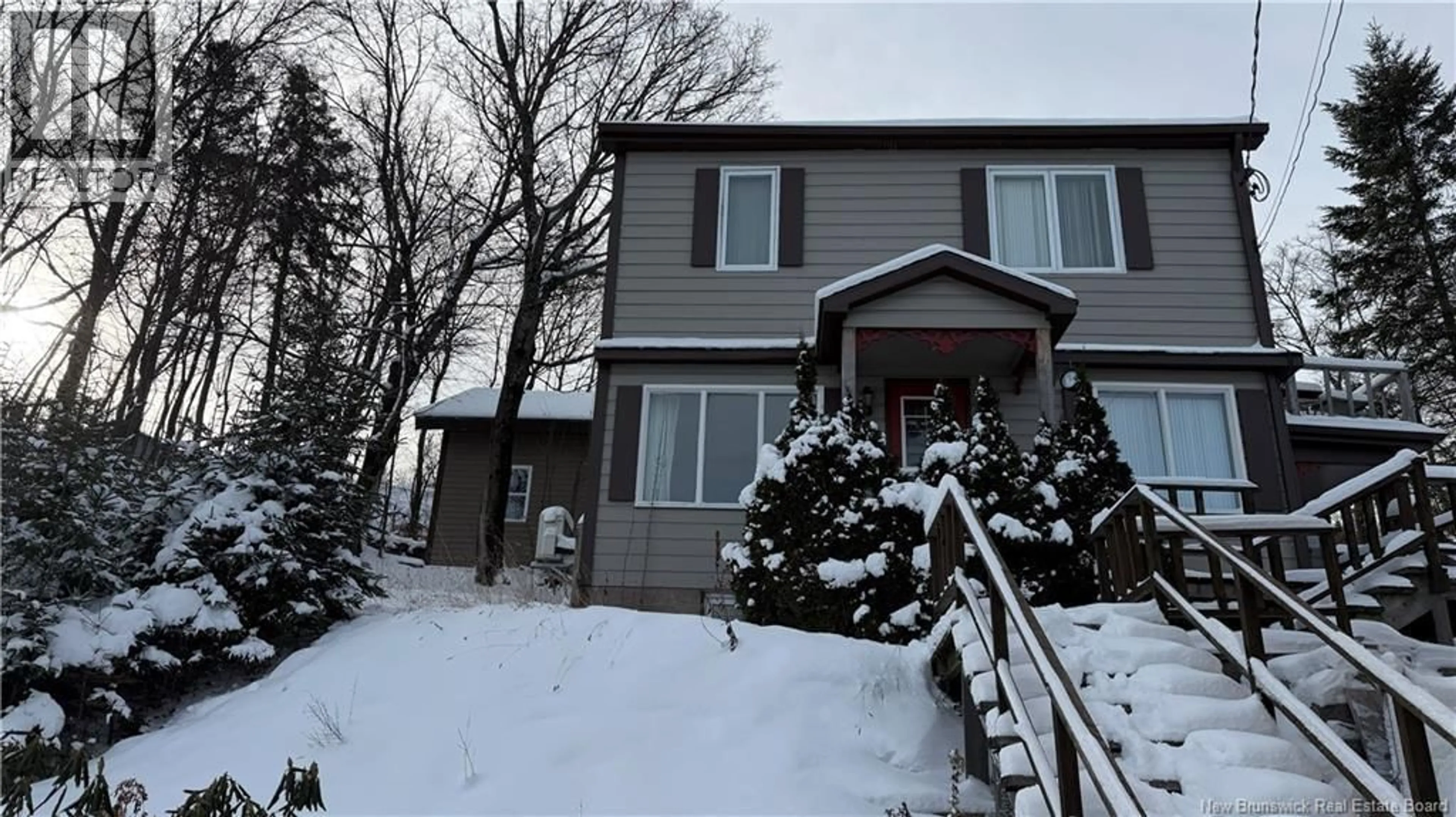 Home with vinyl exterior material, street for 128 CANADA STREET, Edmundston New Brunswick E3V1V8