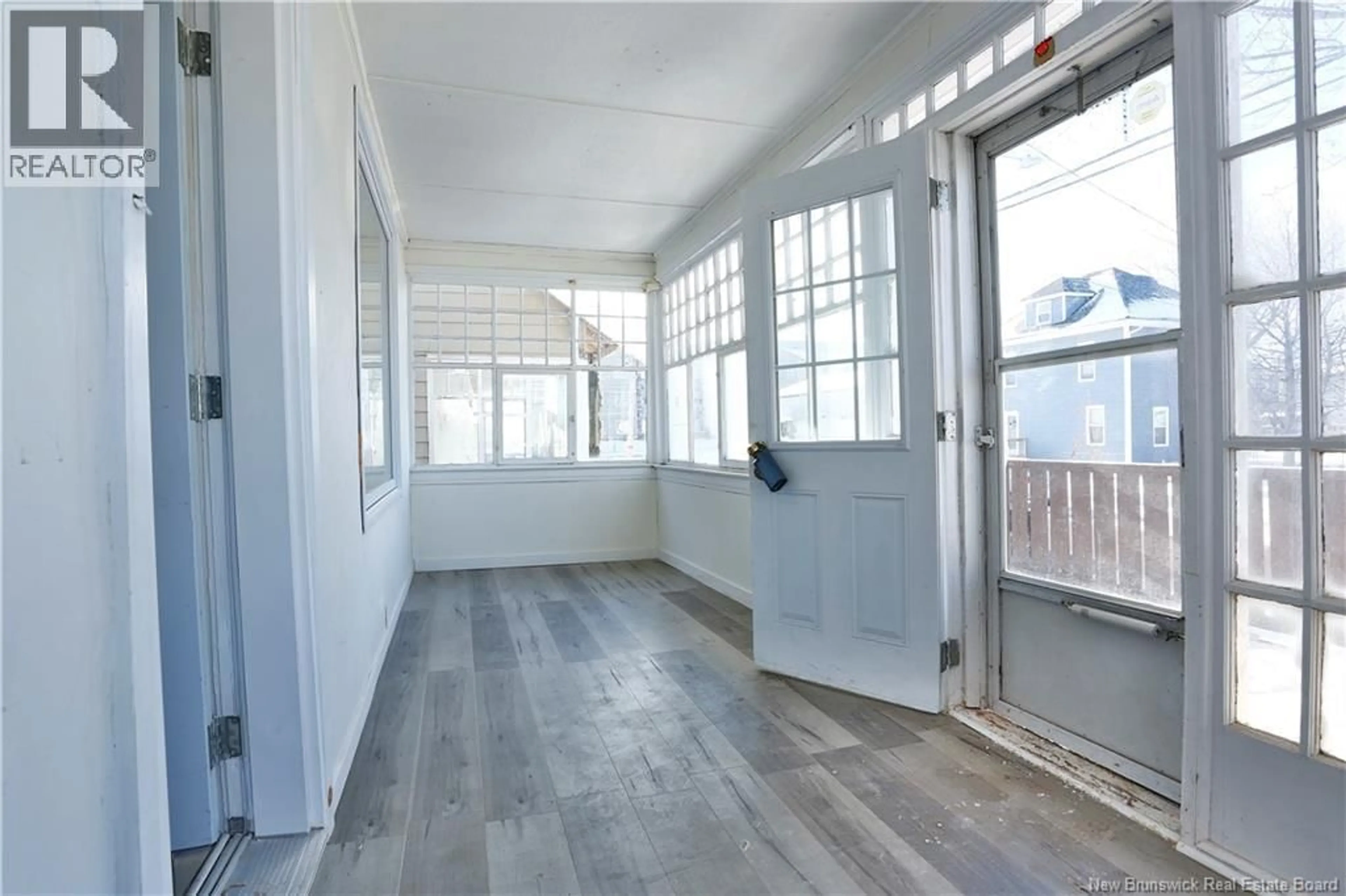 Indoor entryway for 15 LOCKHART AVENUE, Moncton New Brunswick E1C6R2