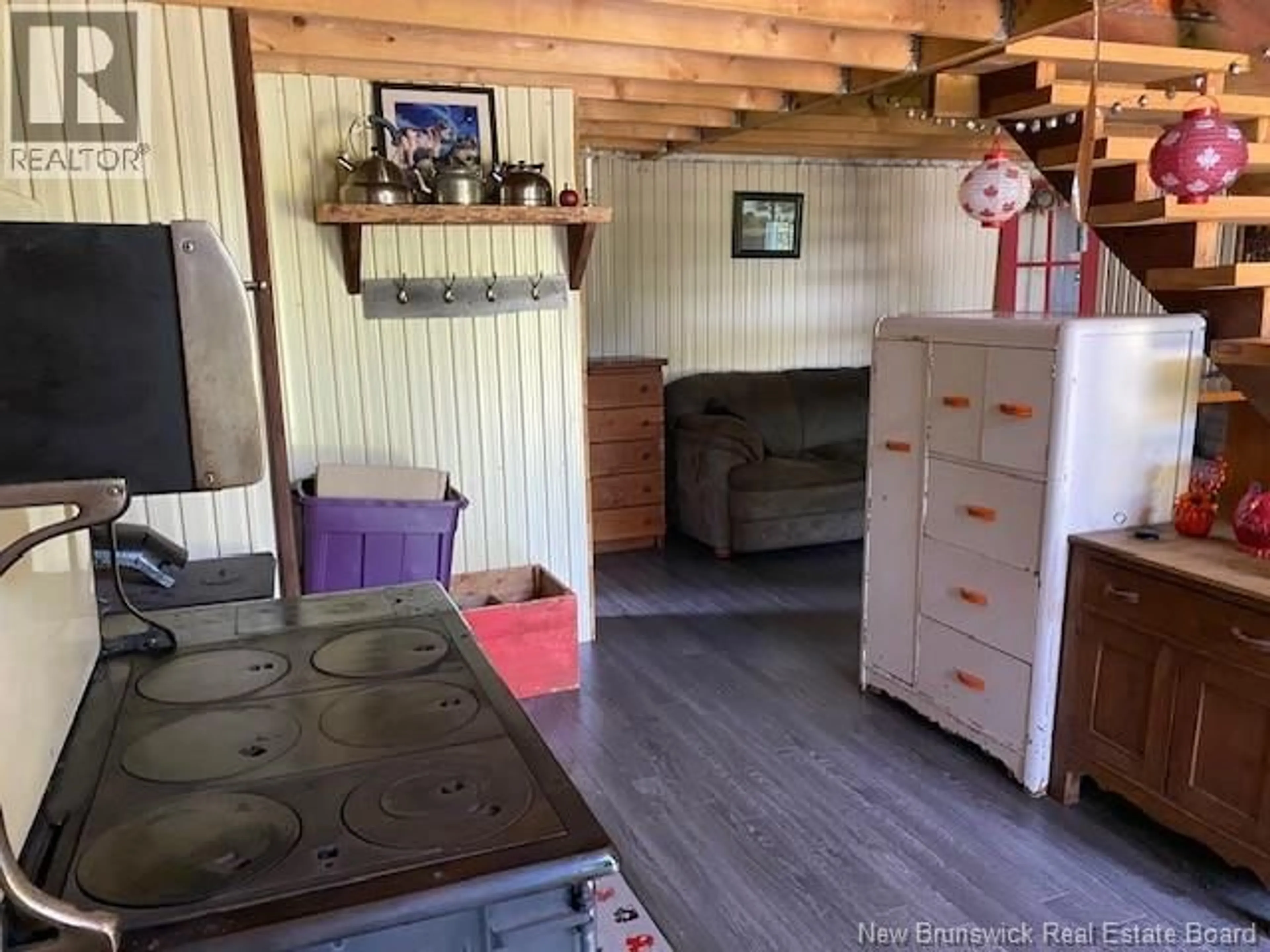 Rustic kitchen, unknown for 1 CHEMIN DU 36, Saint-Quentin New Brunswick E8A1H5