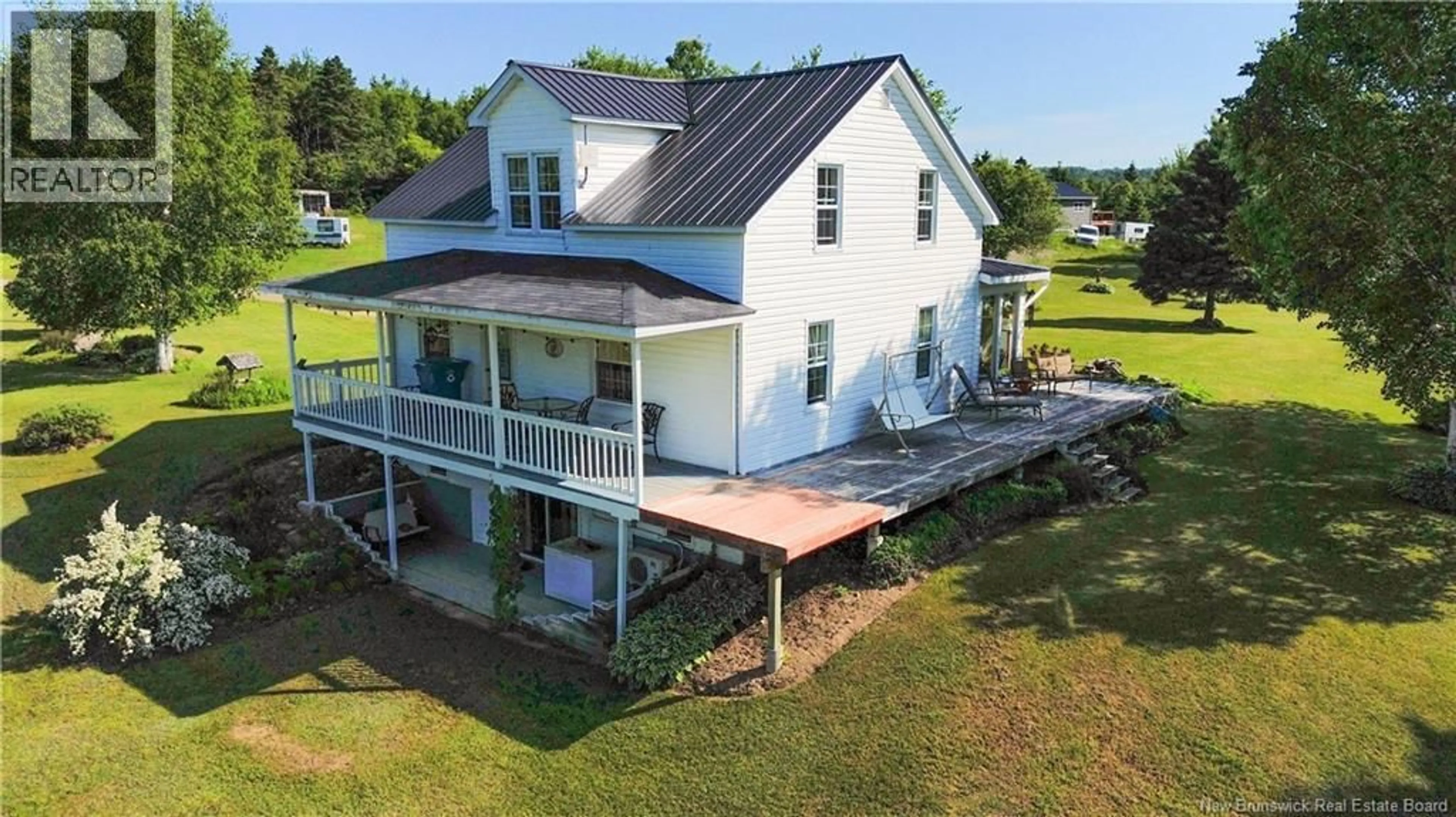 A pic from outside/outdoor area/front of a property/back of a property/a pic from drone, building for 30 SMITH HEIGHTS, Wicklow New Brunswick E7L3W9