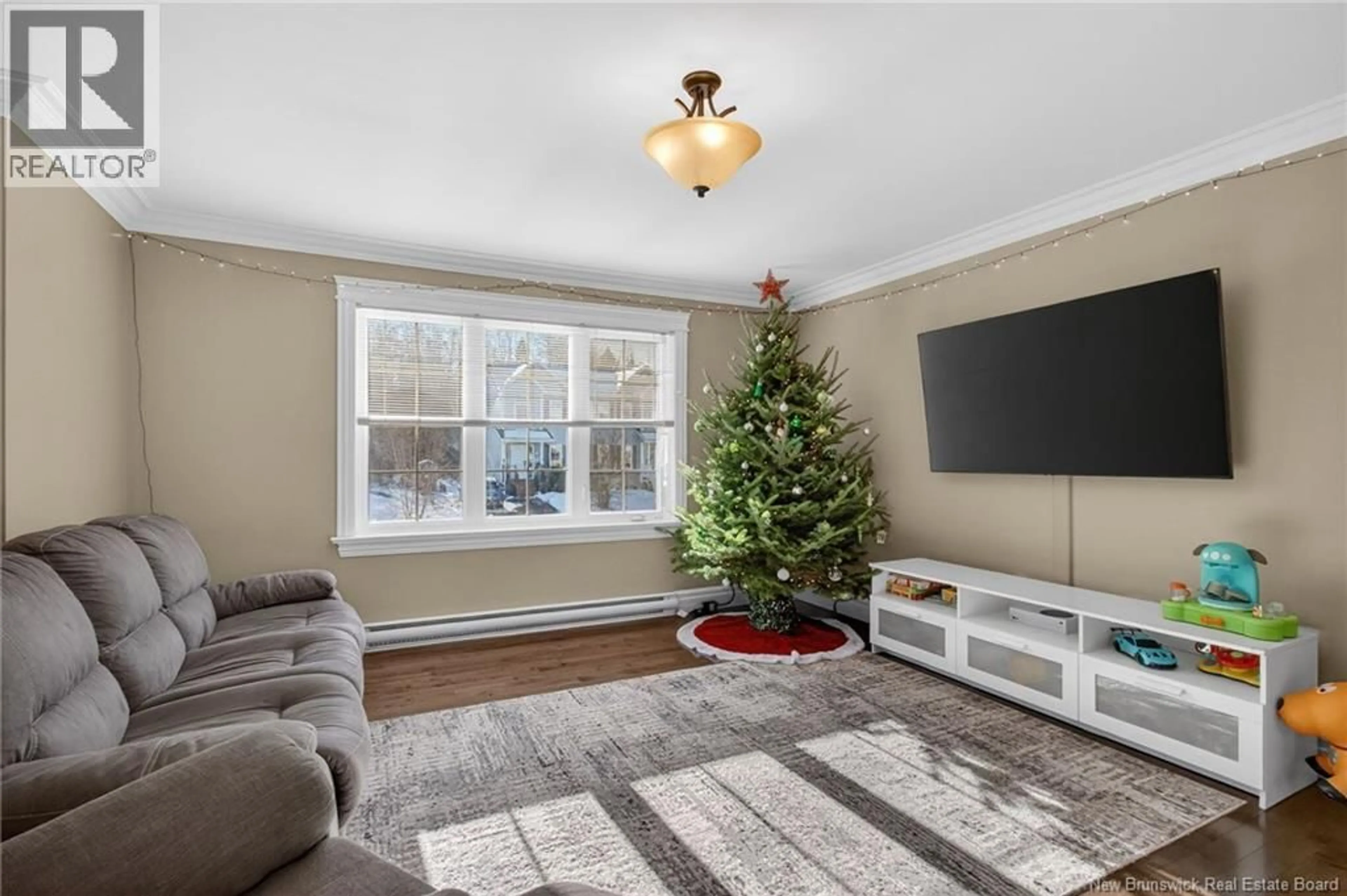 Living room with furniture, unknown for 110 DES ERABLES, Dieppe New Brunswick E1A9B2