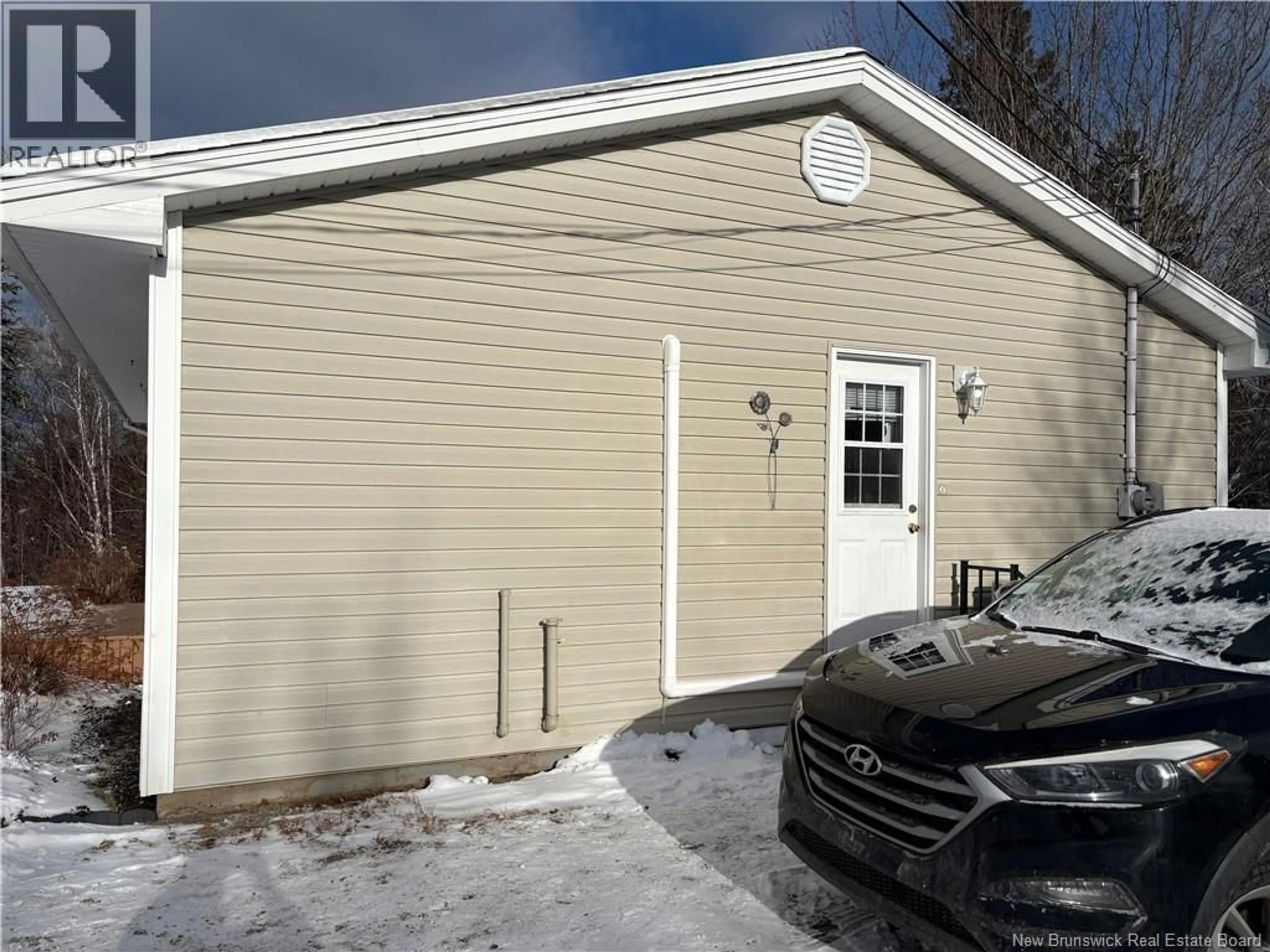 Indoor garage for 2166 CARRON DRIVE, Bathurst New Brunswick E2A6A1