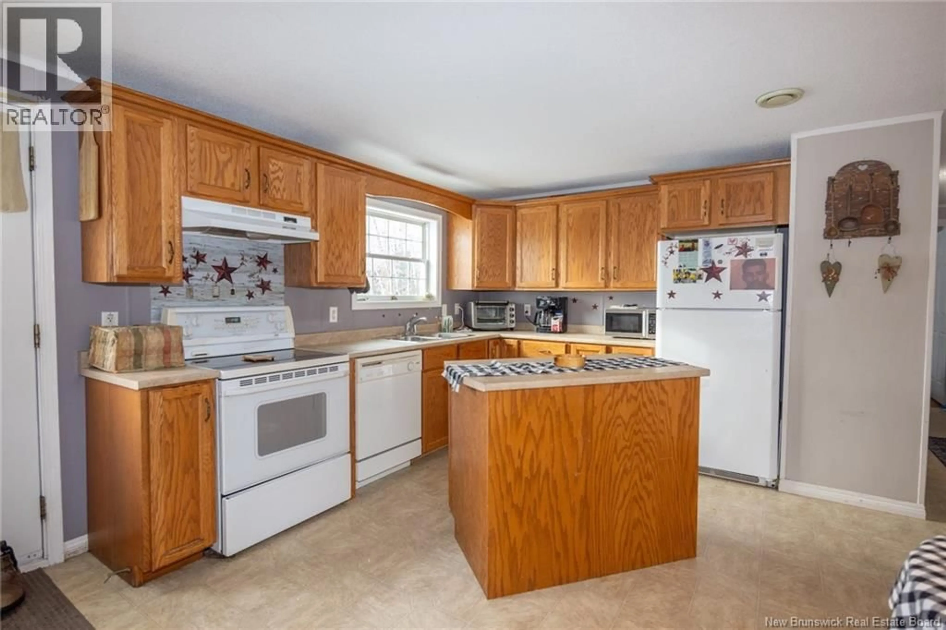 Standard kitchen, ceramic/tile floor for 95 NORTHWOOD STREET, Fredericton New Brunswick E3B6B4