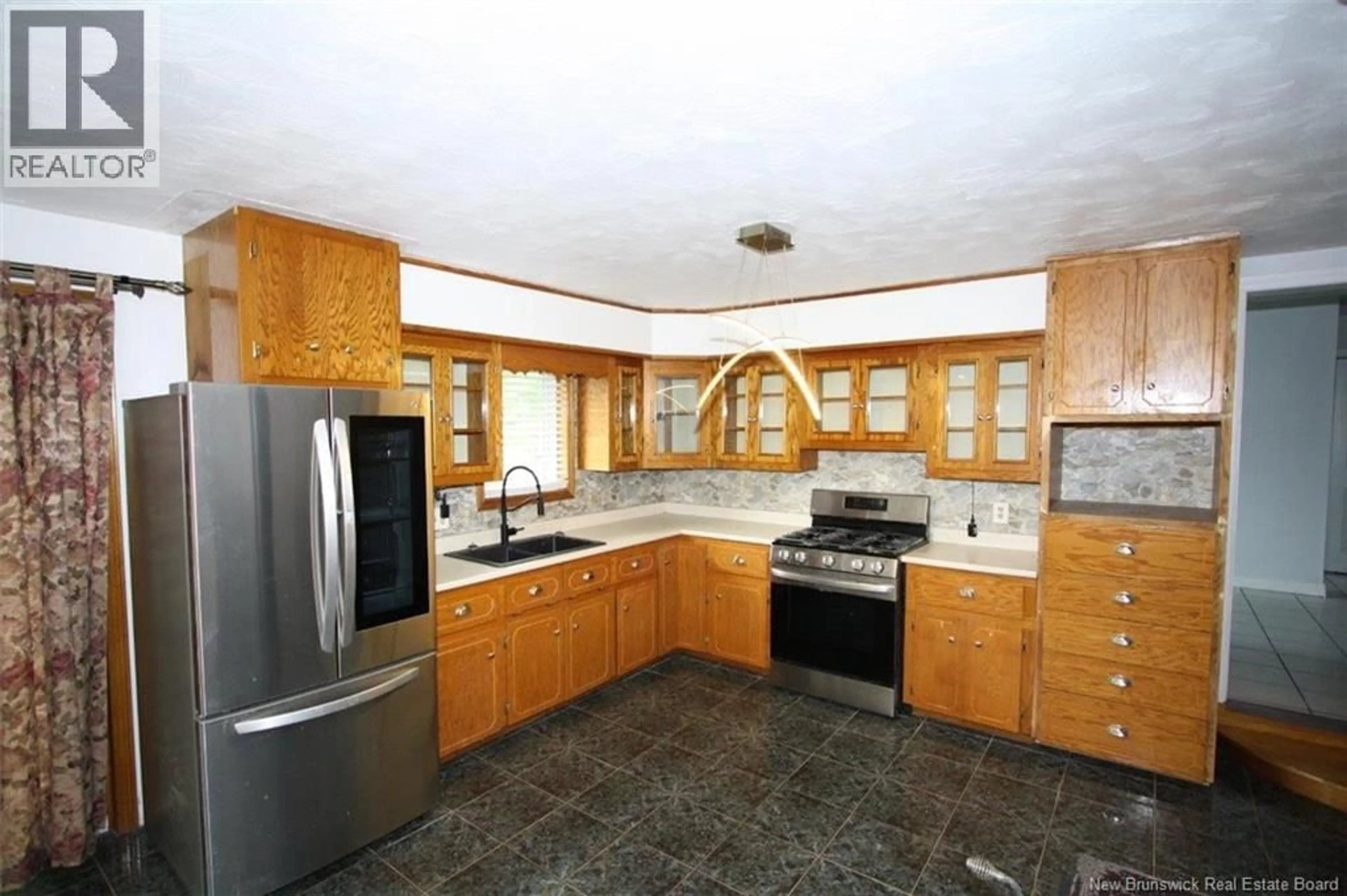 Standard kitchen, unknown for 376 FERNMOUNT ROAD, Burpee New Brunswick E3A0L3