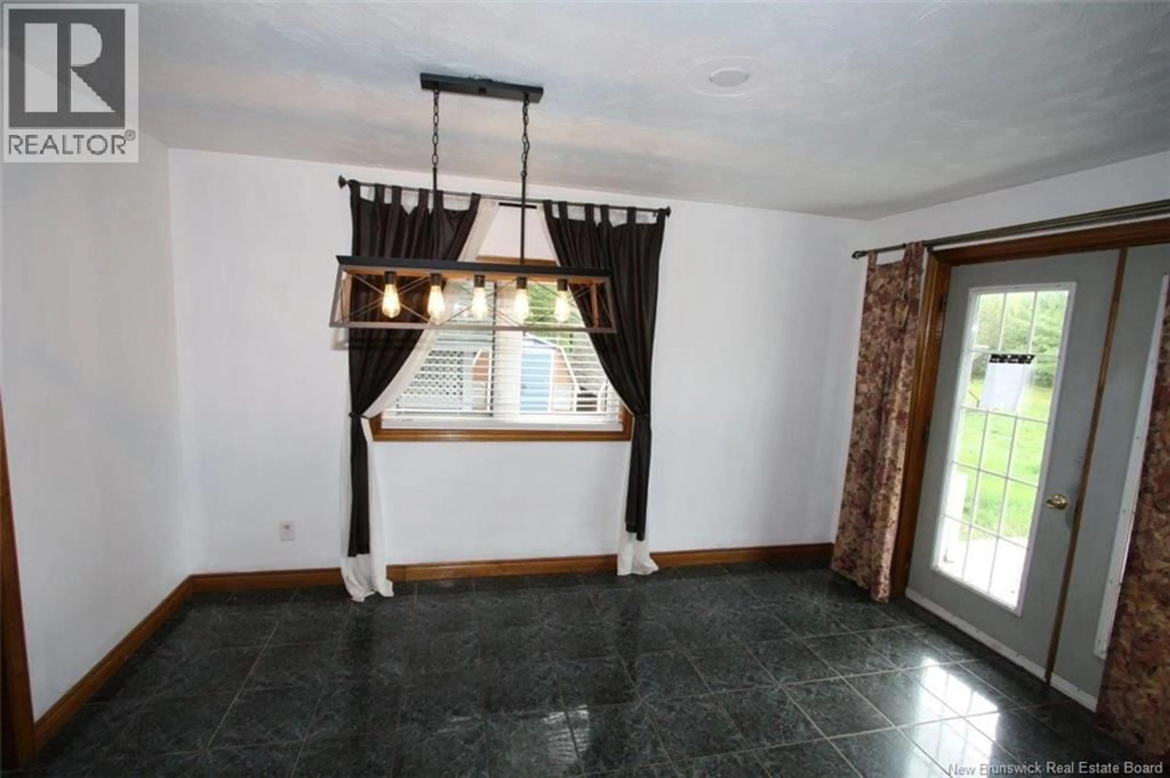 Unknown for 376 FERNMOUNT ROAD, Burpee New Brunswick E3A0L3