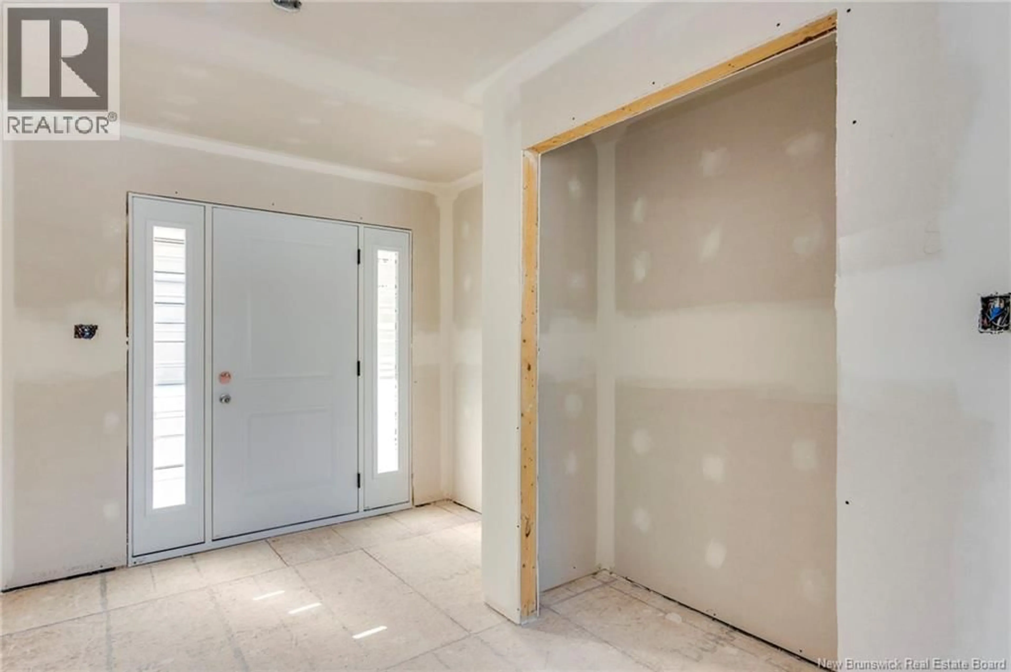 Indoor entryway for 5 LEIGHFIELD DRIVE, Quispamsis New Brunswick E2S0E3