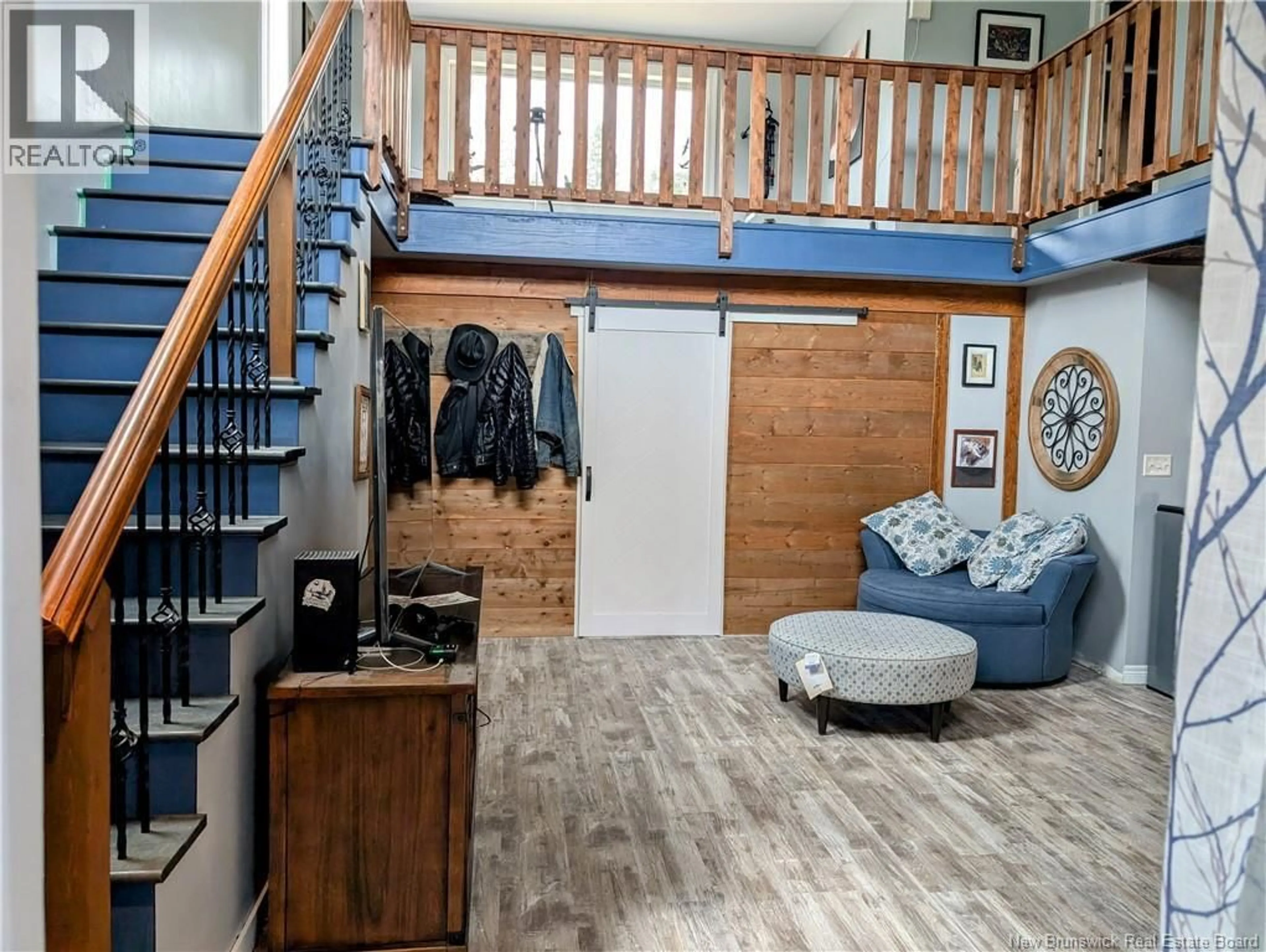 Indoor entryway for 25 W WILSON ROAD, Parkindale New Brunswick E4J1P4