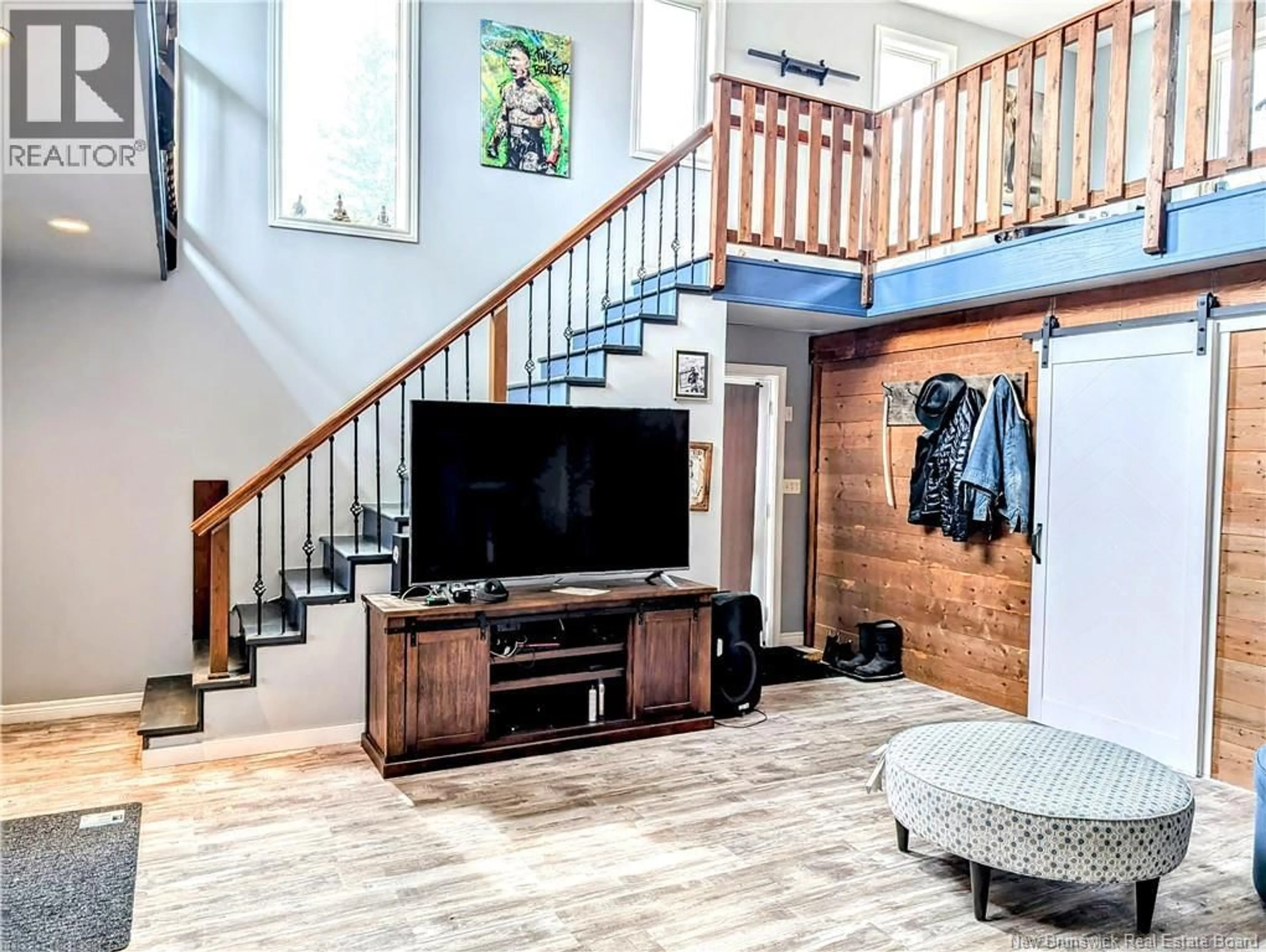 Indoor entryway for 25 W WILSON ROAD, Parkindale New Brunswick E4J1P4