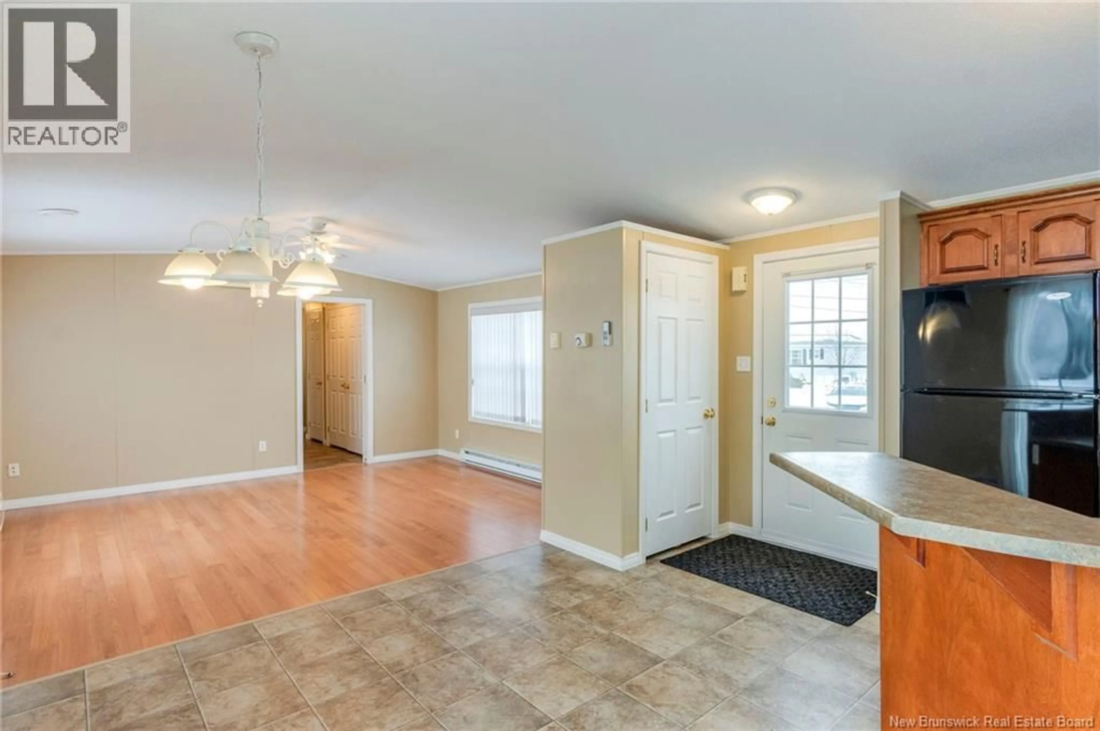 Indoor entryway for 15 SPRINGFIELD COURT, Riverview New Brunswick E1B0C9