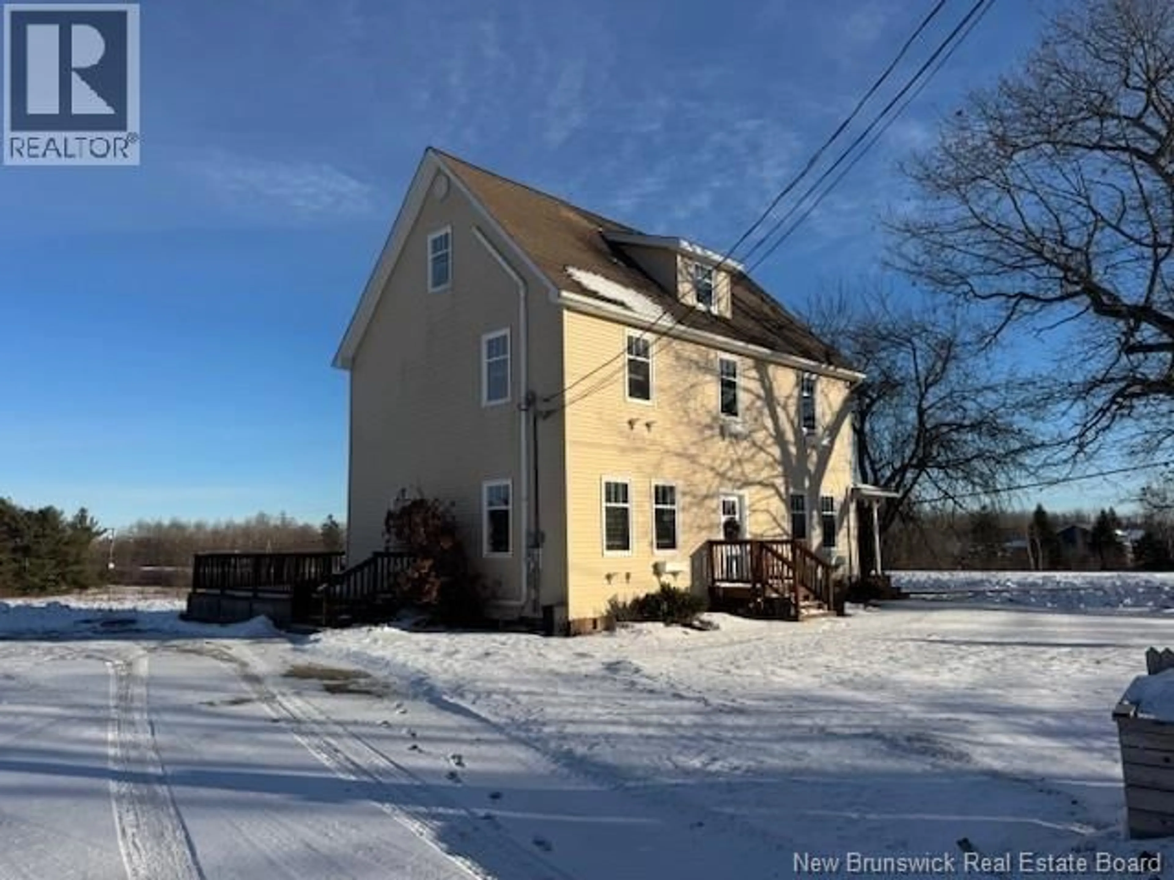 A pic from outside/outdoor area/front of a property/back of a property/a pic from drone, building for 2743 FREDERICTON ROAD, Salisbury New Brunswick E4J3C8