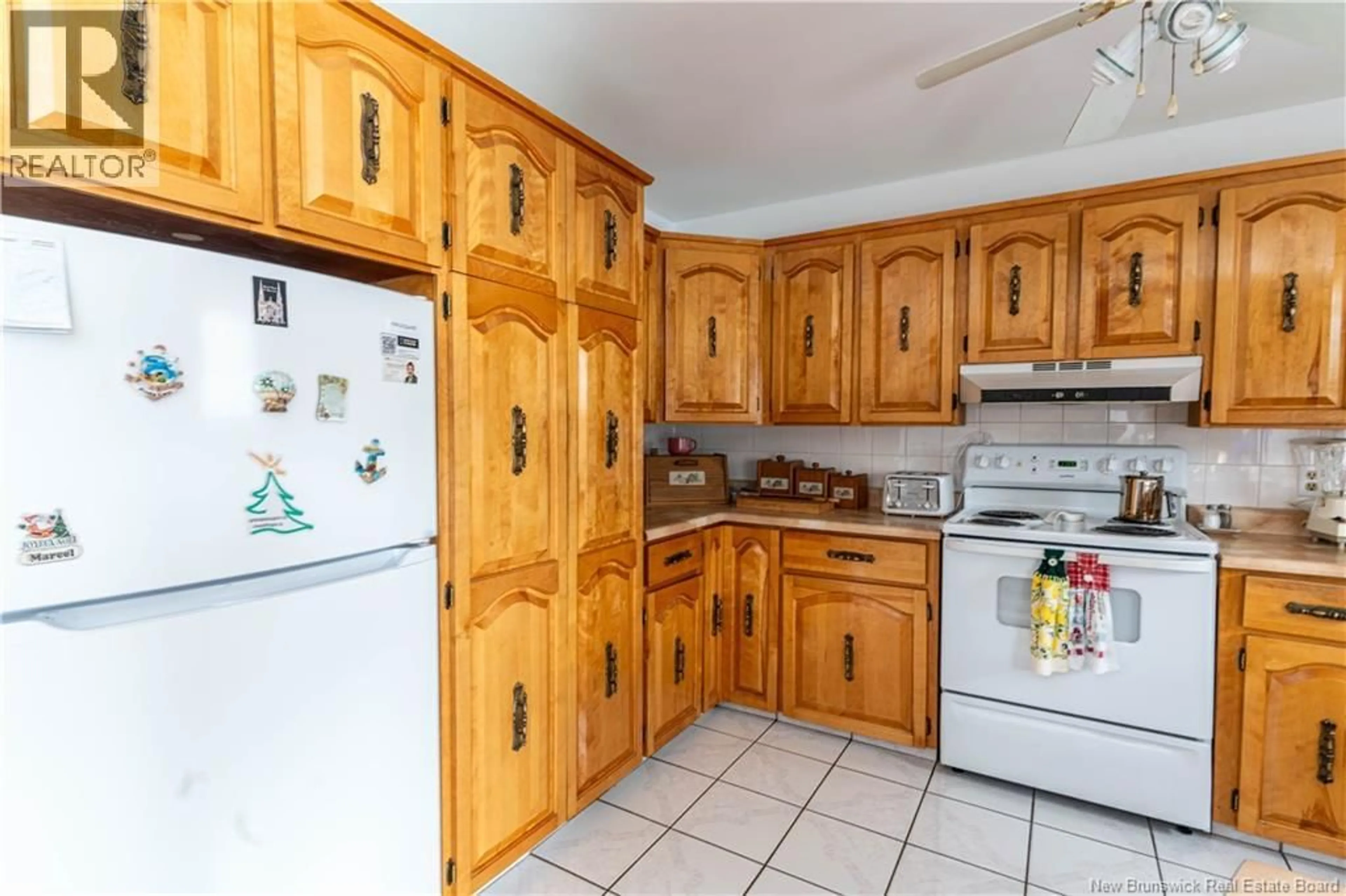 Standard kitchen, unknown for 5205 RTE 117, Baie-Sainte-Anne New Brunswick E9A1C3