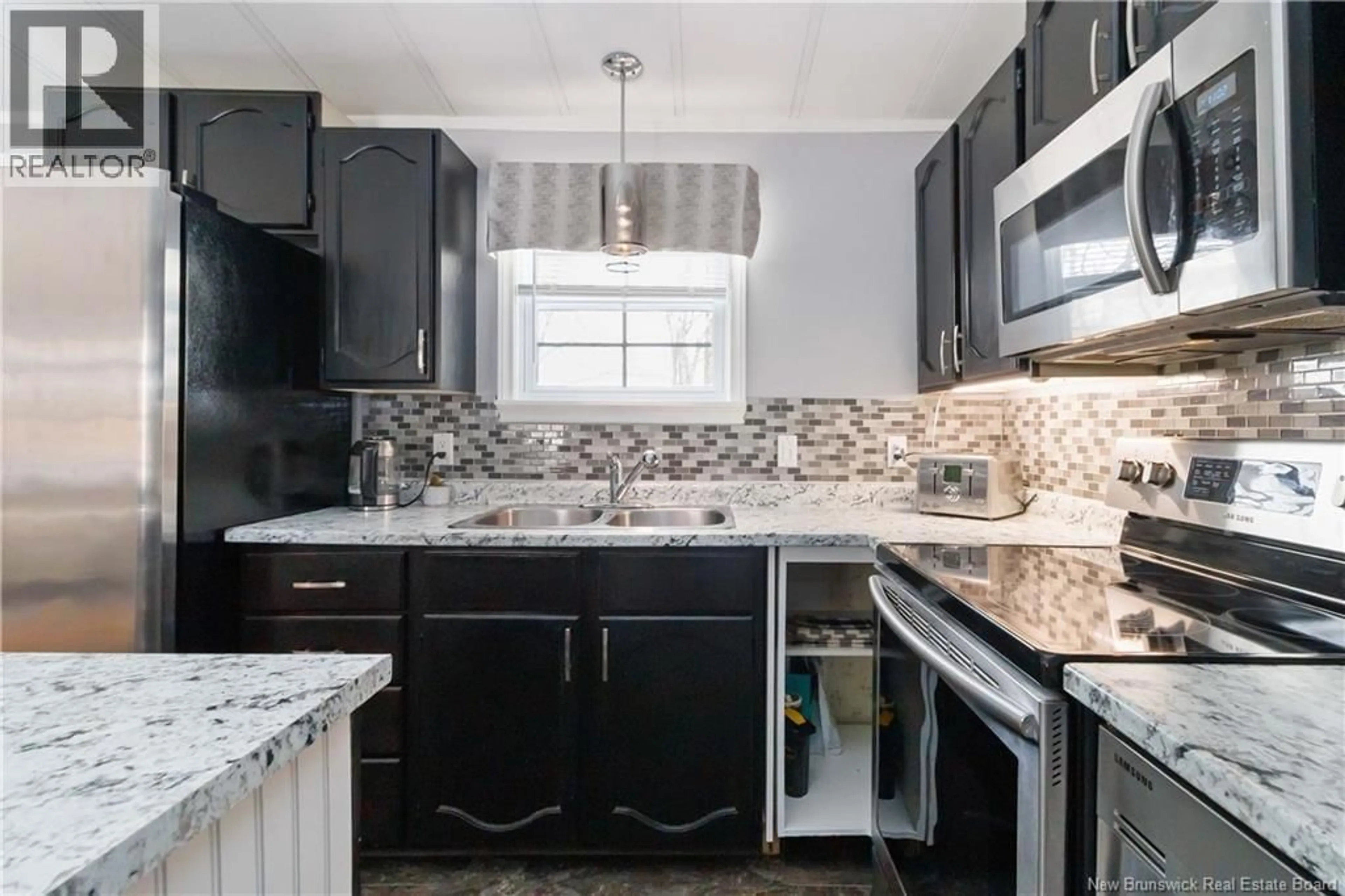 Standard kitchen, ceramic/tile floor for 10 SPRUCE WOOD STREET, Moncton New Brunswick E1H3B3