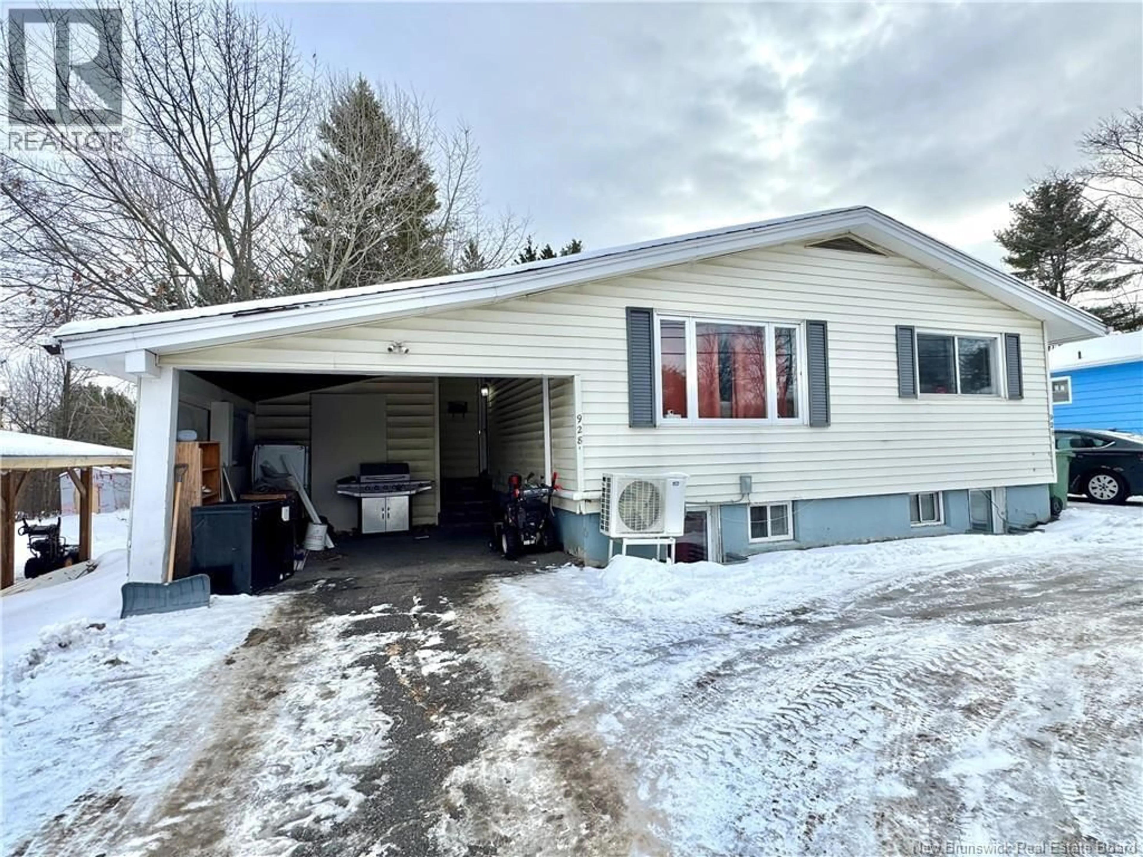 Unknown for 928 SMYTHE STREET, Fredericton New Brunswick E3B3G9