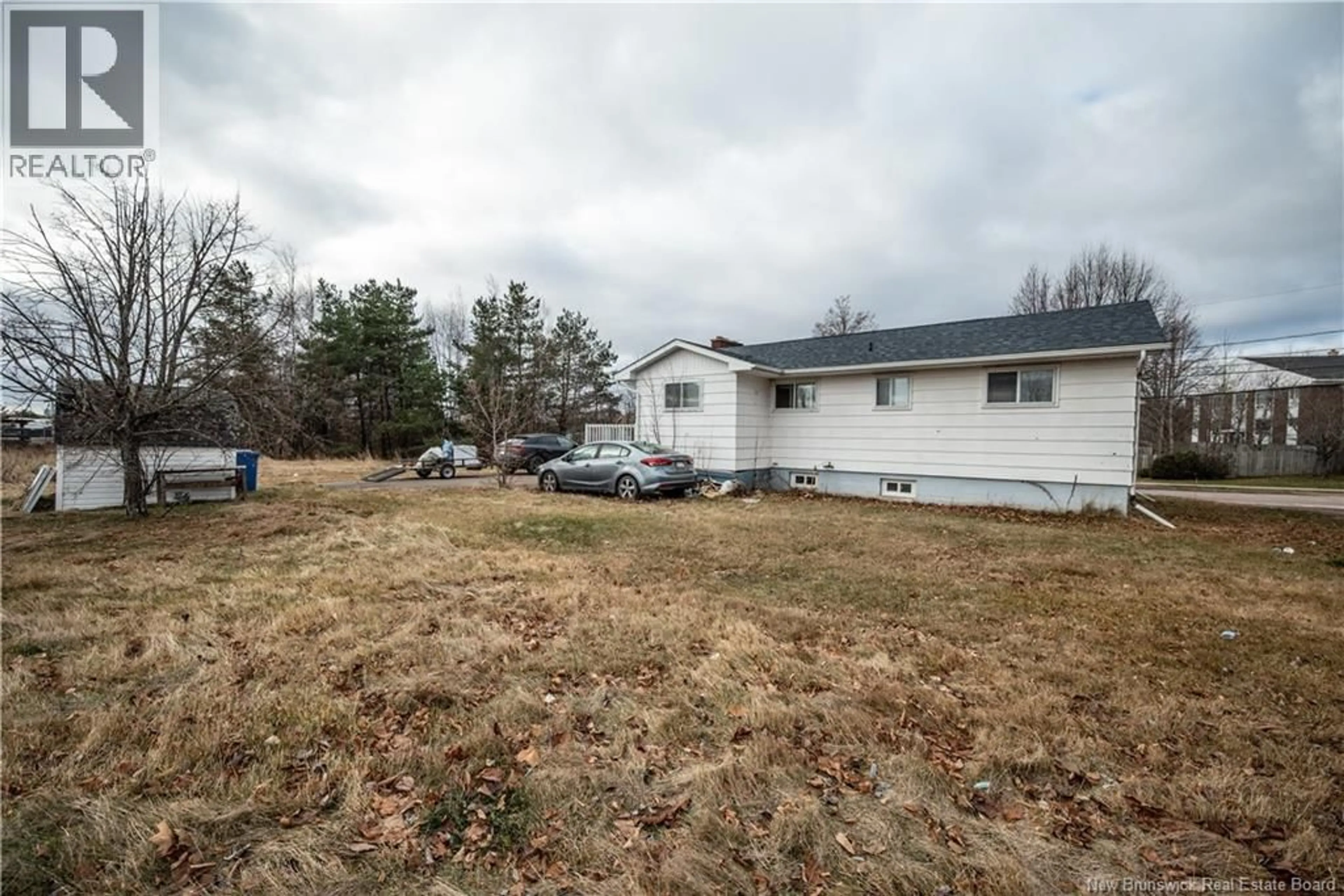 A pic from outside/outdoor area/front of a property/back of a property/a pic from drone, unknown for 93 SEAMAN STREET, Moncton New Brunswick E1A4B5