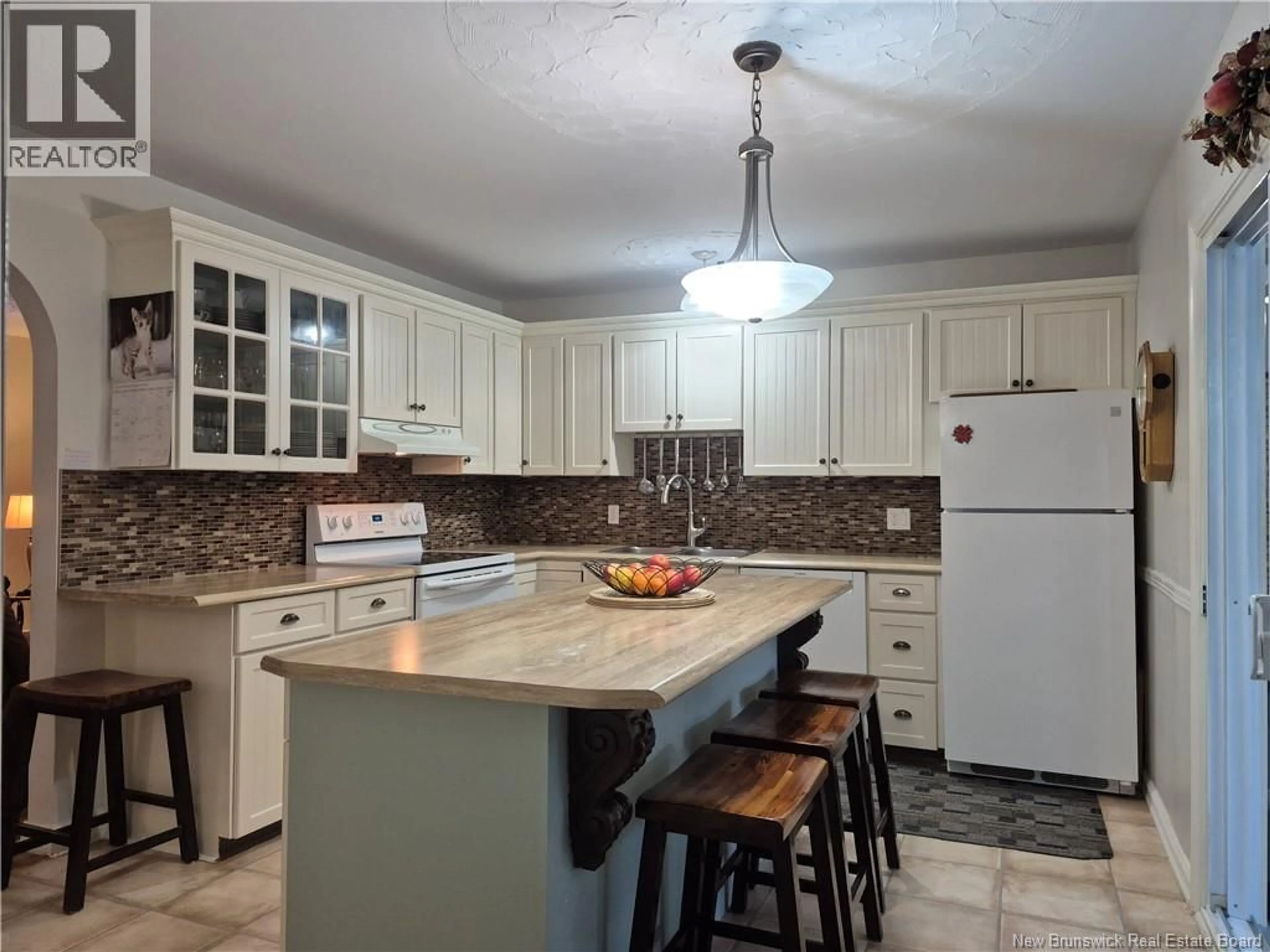 Open concept kitchen, ceramic/tile floor for 318 SUNSET, Beresford New Brunswick E8K2G6
