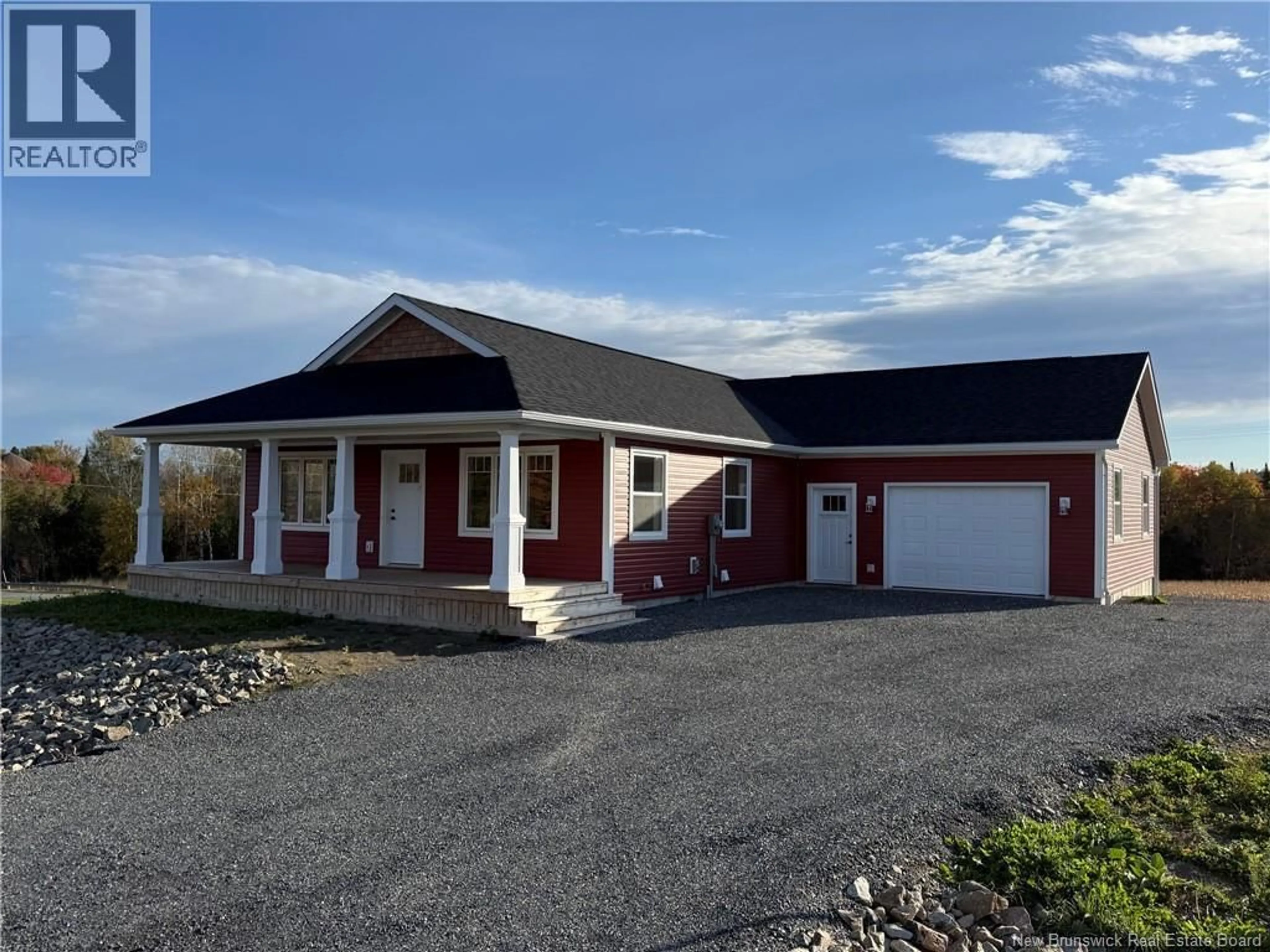 Home with vinyl exterior material, unknown for 111 HETHERINGTON COURT, Woodstock New Brunswick E7M0G9