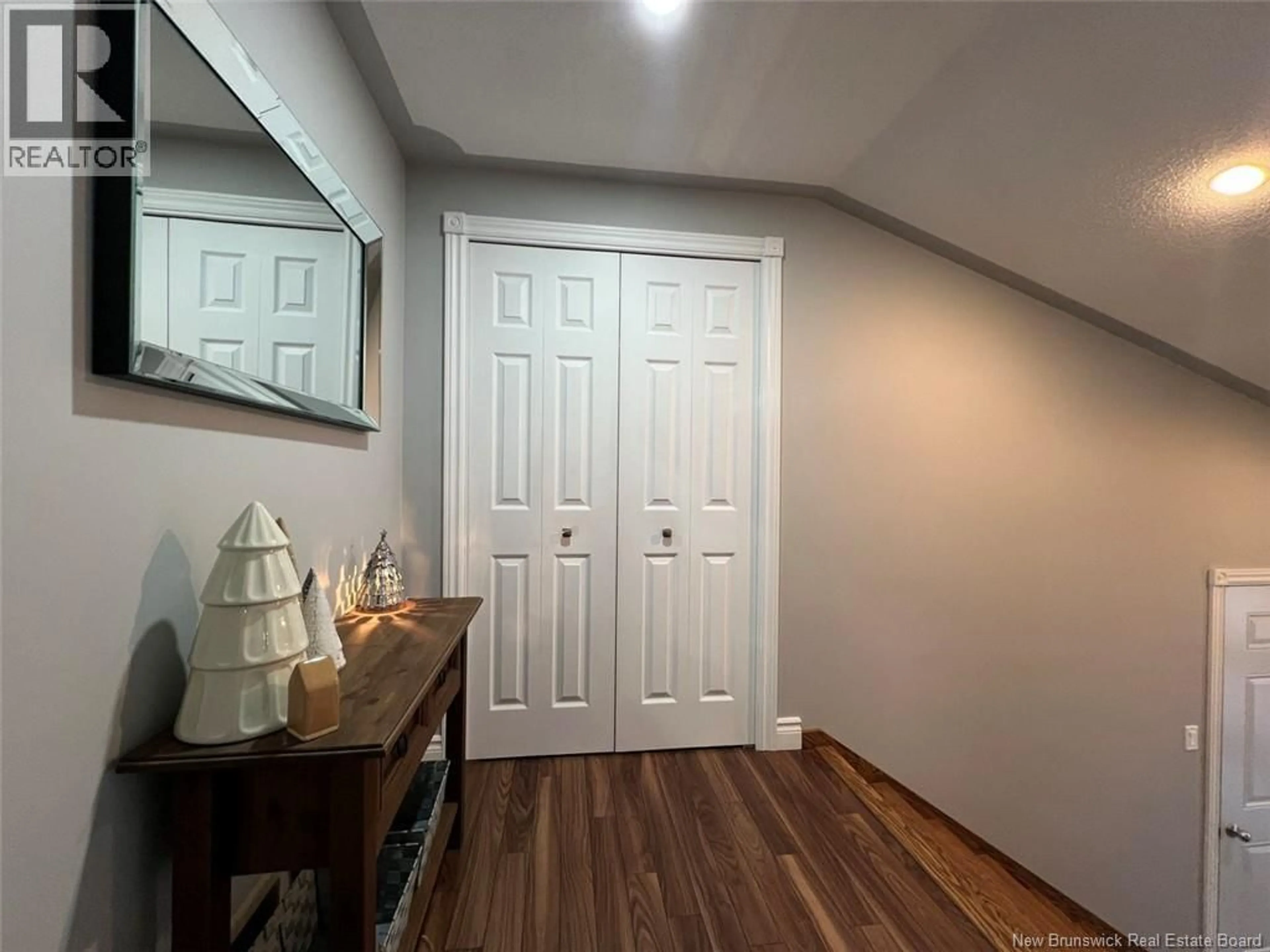 Indoor entryway for 99 DES ÉRABLES AVENUE, Clair New Brunswick E7A2B9