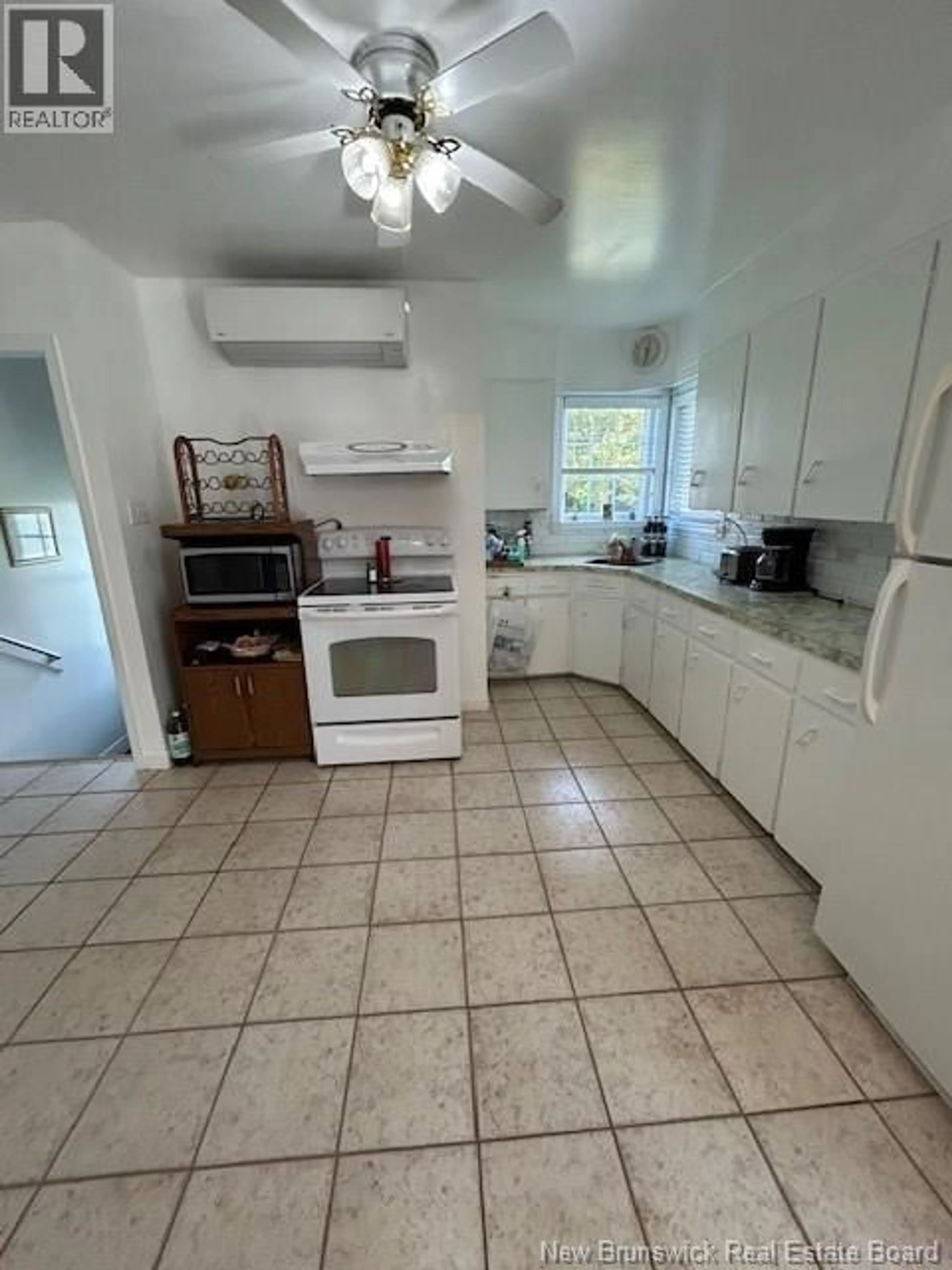 Standard kitchen, unknown for 163 MCKAY STREET, Dalhousie New Brunswick E8C1Z8