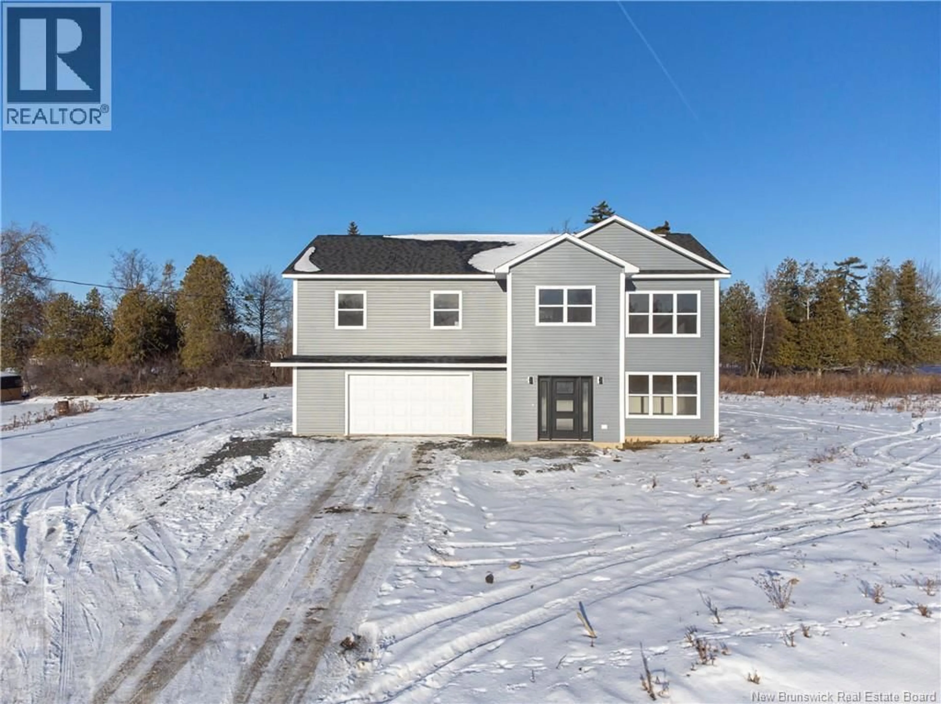 A pic from outside/outdoor area/front of a property/back of a property/a pic from drone, building for 41 ROSIE STREET, Upper Kingsclear New Brunswick E3E0H8