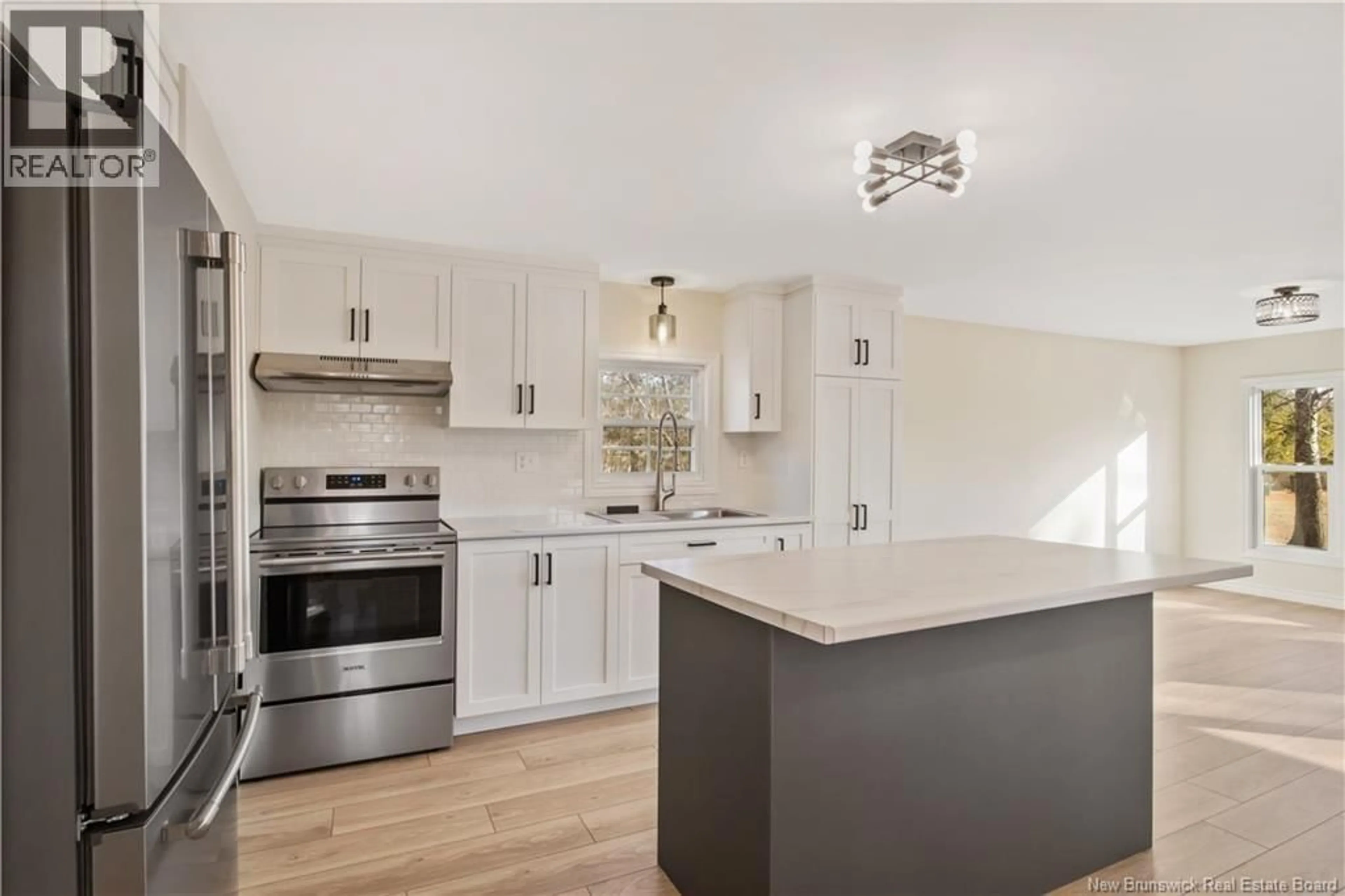 Open concept kitchen, unknown for 950 GRAY, Saint-Charles New Brunswick E4W4P1