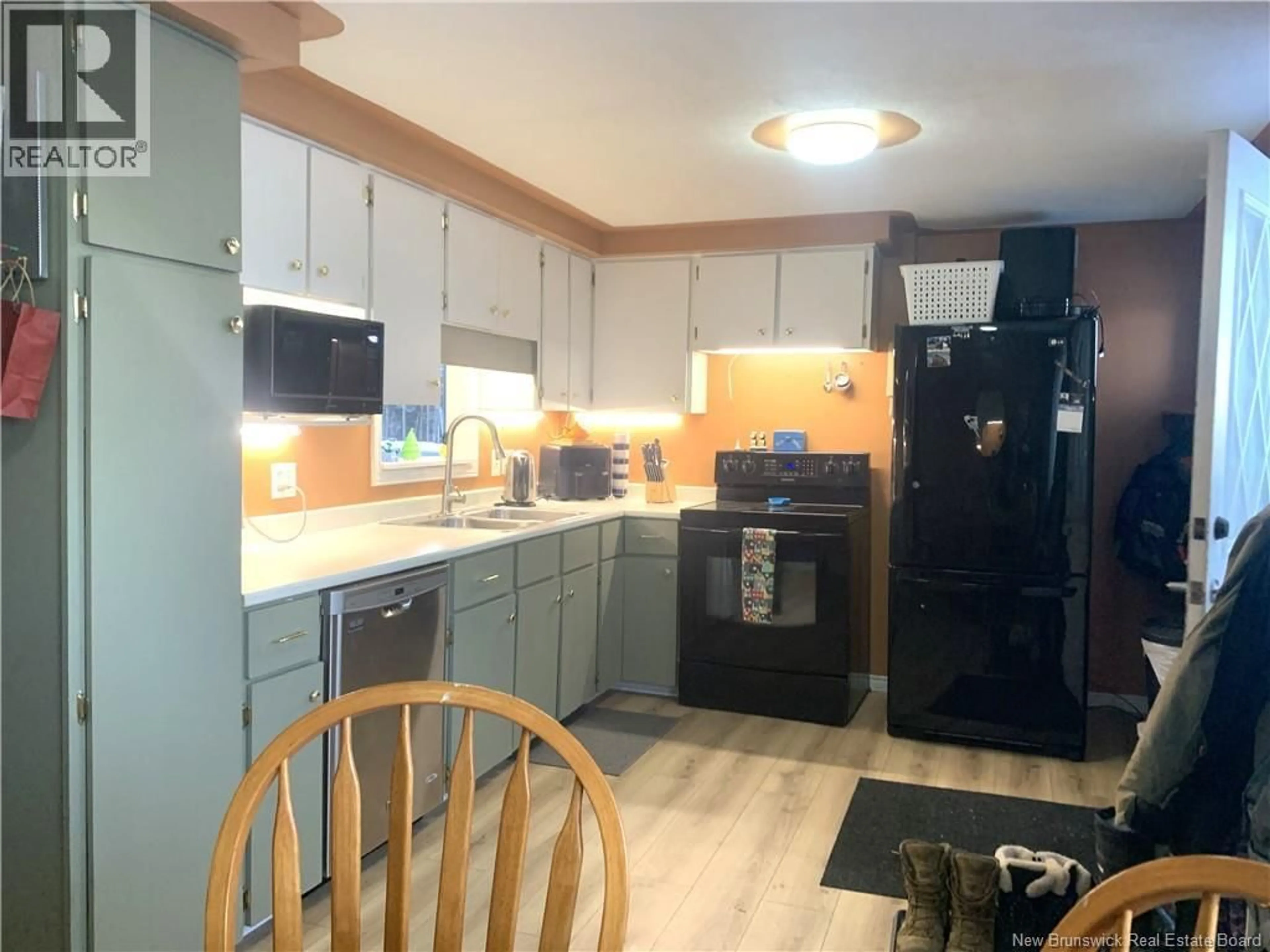 Standard kitchen, unknown for 704 ROUTE 617, Birdton New Brunswick E3G9H2