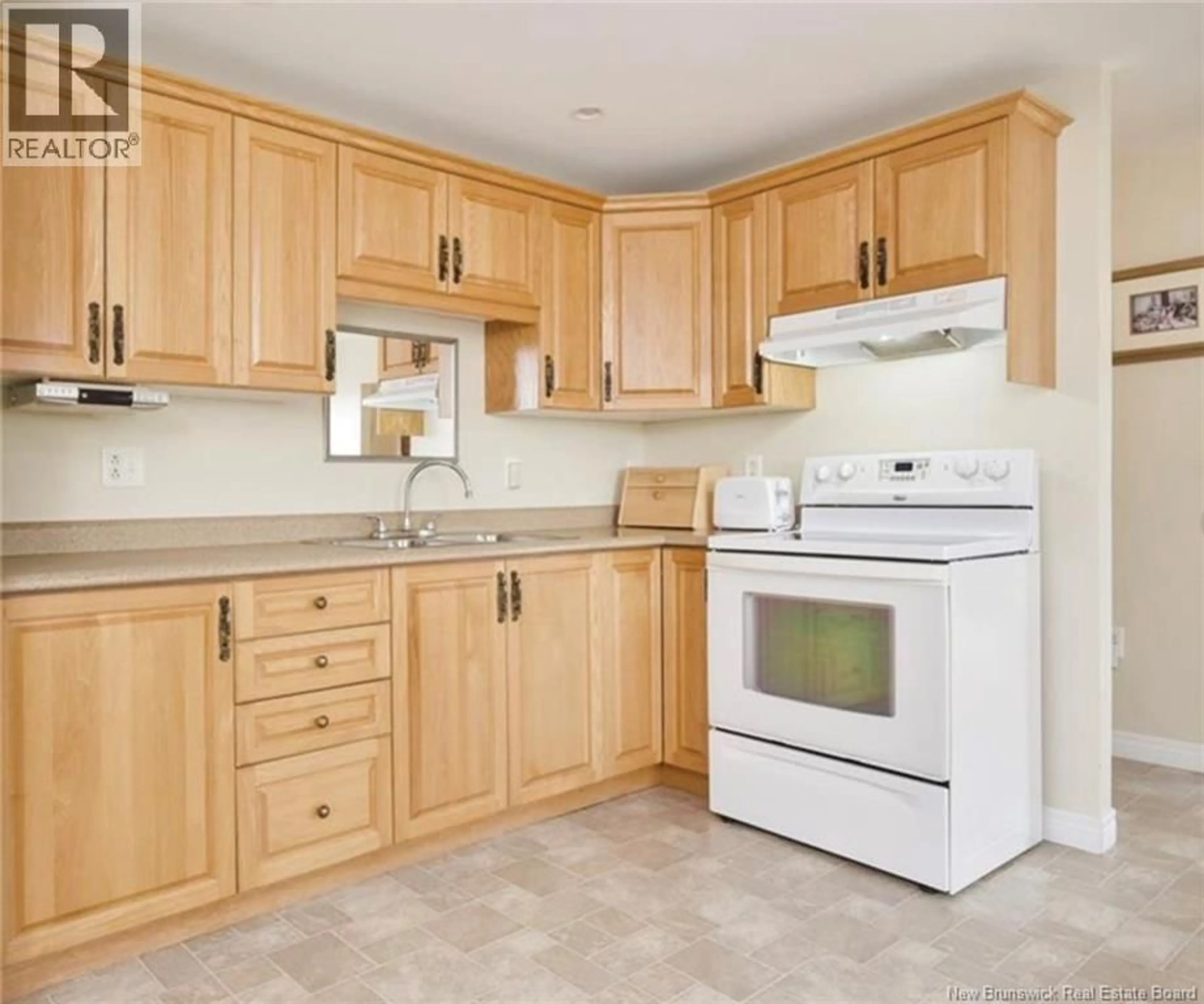 Standard kitchen, unknown for 67 RUE CARLETON, Rogersville New Brunswick E4Y1R9