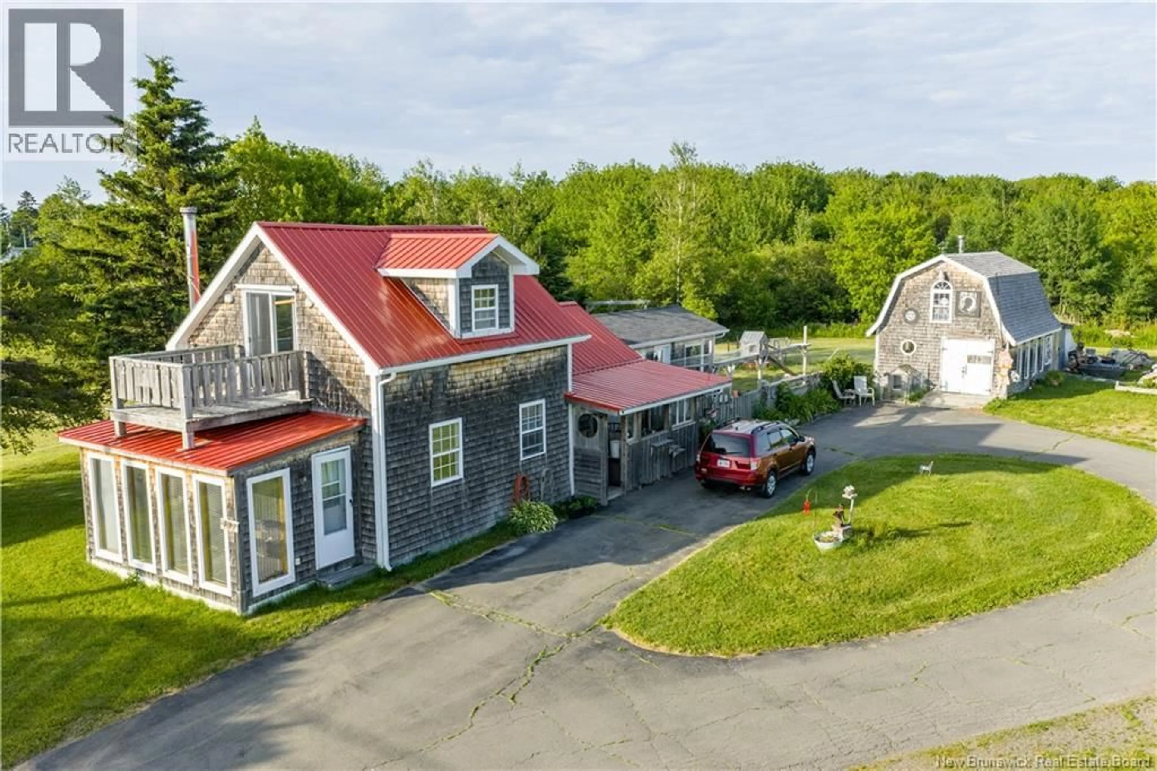 A pic from outside/outdoor area/front of a property/back of a property/a pic from drone, unknown for 137 POINTE DU CHENE ROAD, Pointe-Du-Chêne New Brunswick E4P4S9