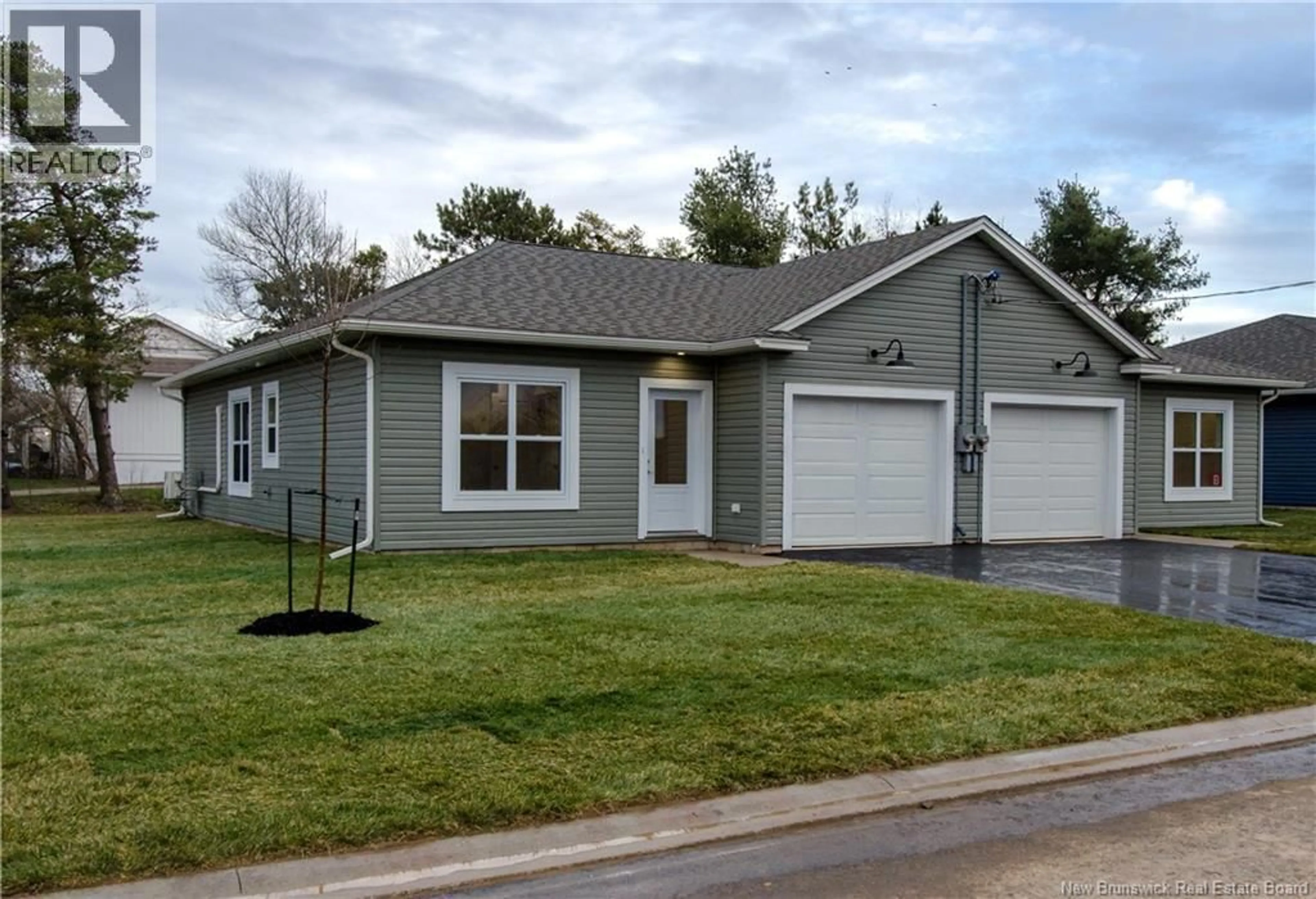 Home with vinyl exterior material, street for 2 OTTY AVENUE, Sussex New Brunswick E4E0M5