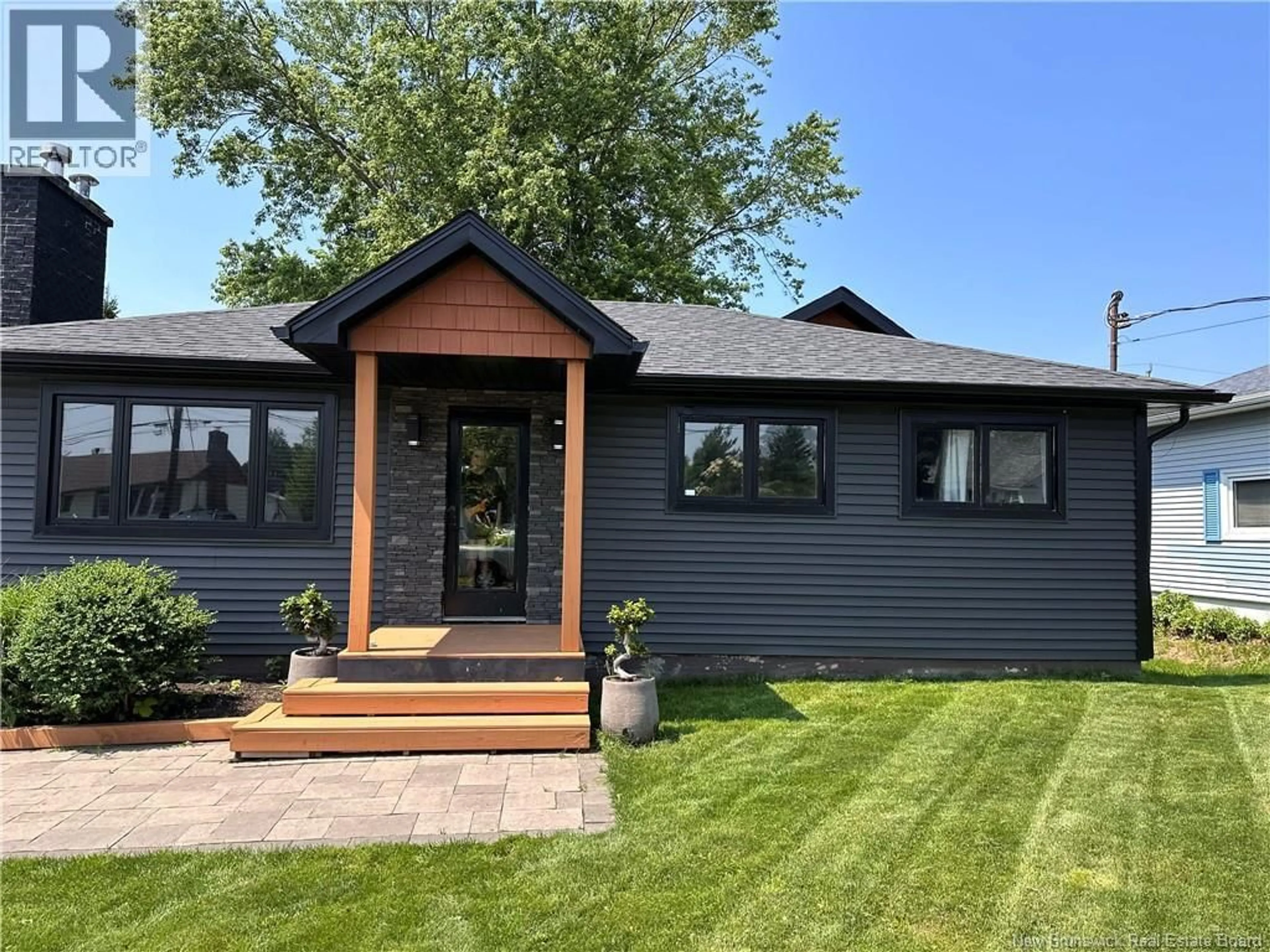 Home with vinyl exterior material, street for 30 MELROSE STREET, Moncton New Brunswick E1A4M4