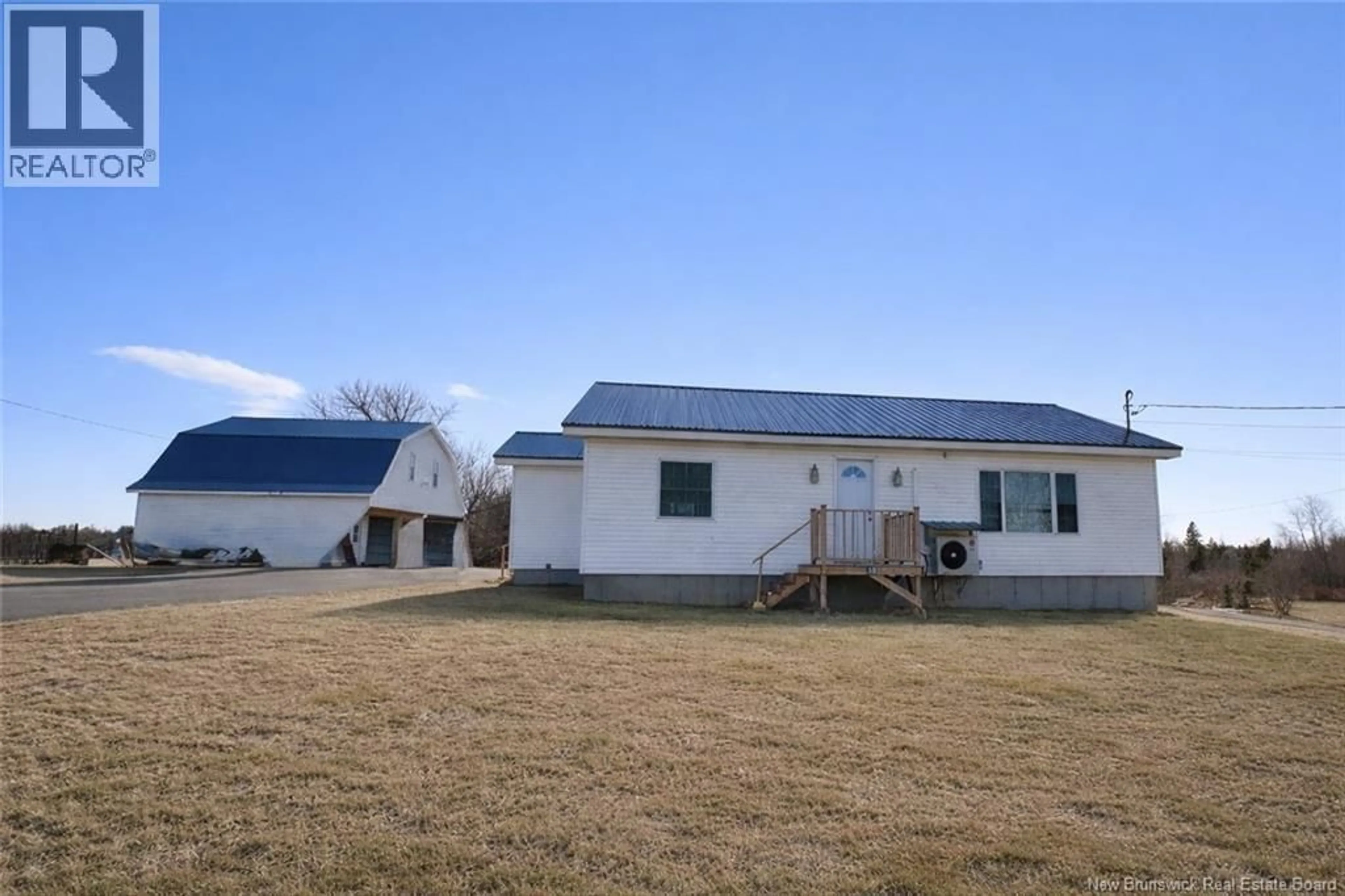 A pic from outside/outdoor area/front of a property/back of a property/a pic from drone, building for 38 MOUNT PLEASANT ROAD, St George New Brunswick E5C3K4