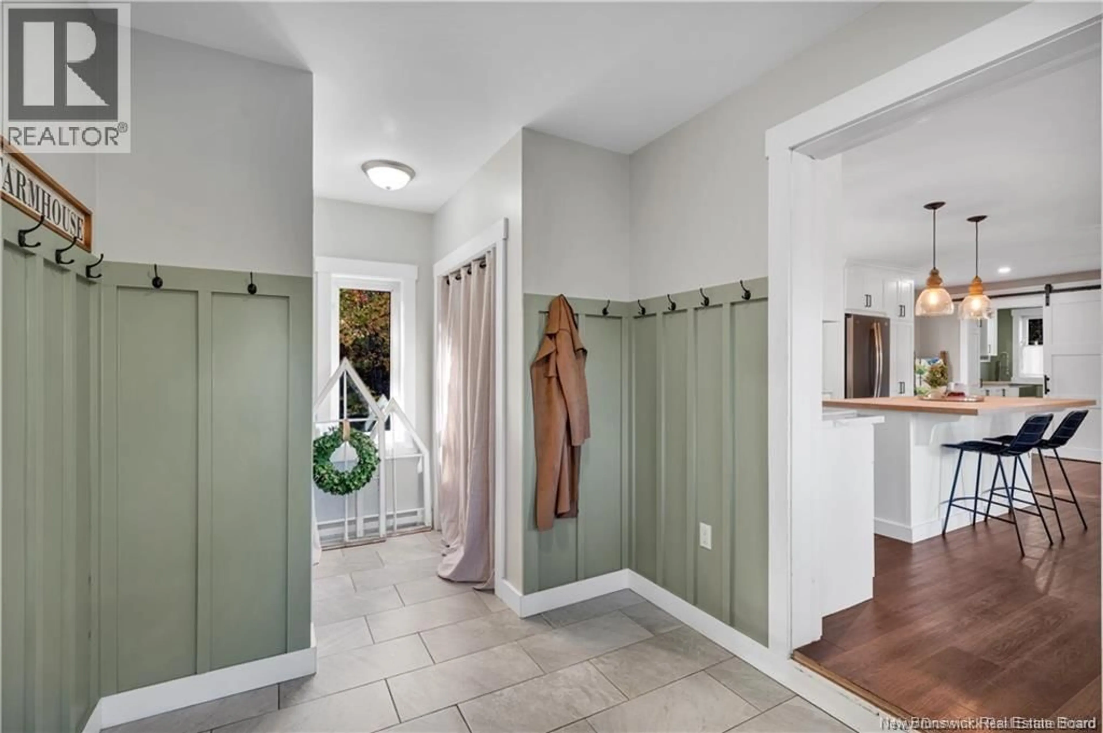 Indoor entryway for 460 BELLS MILLS, Richibouctou-Village New Brunswick E4W1C4