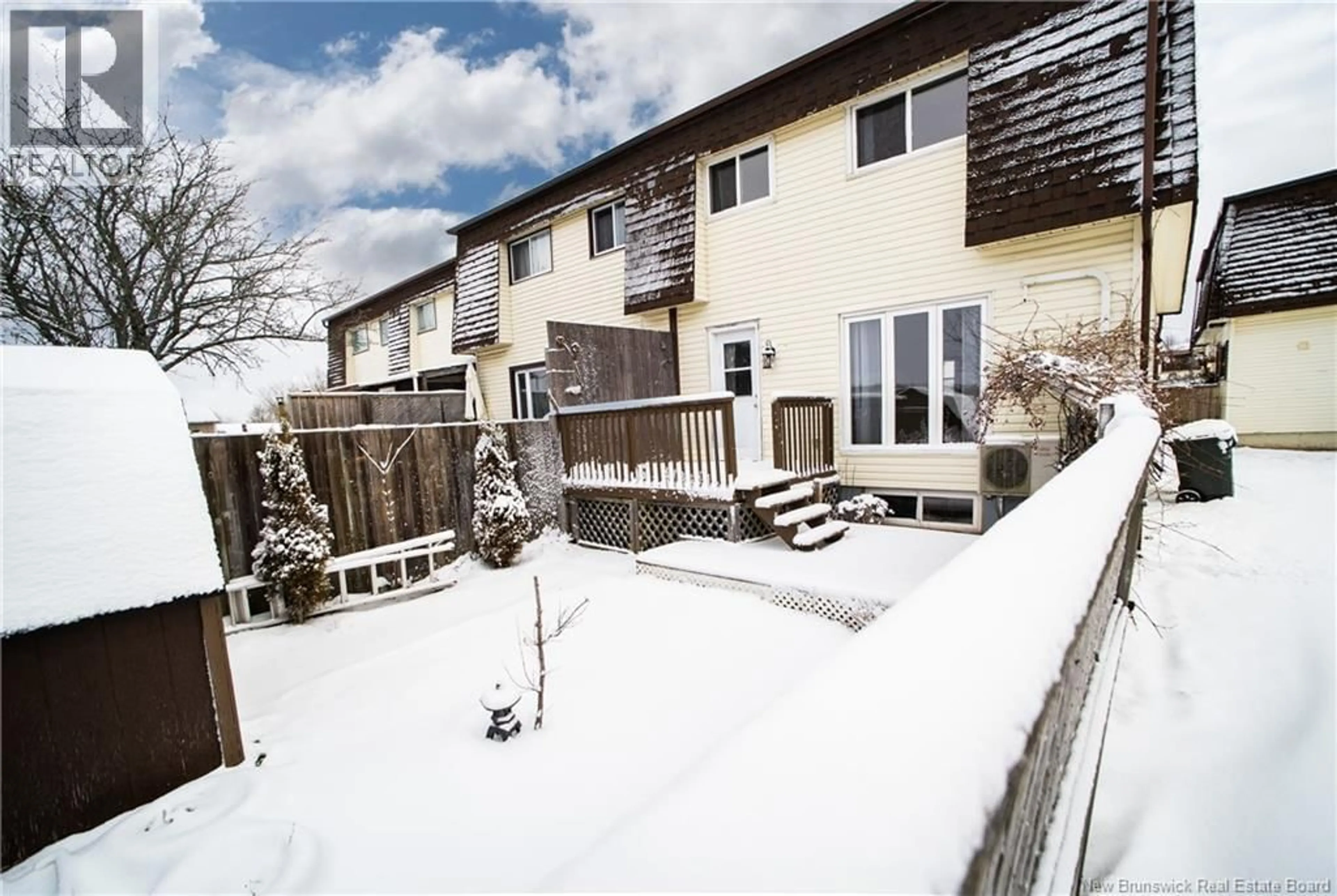 A pic from outside/outdoor area/front of a property/back of a property/a pic from drone, street for 29 WESTVALE PARK PLACE, Saint John New Brunswick E2M5B4