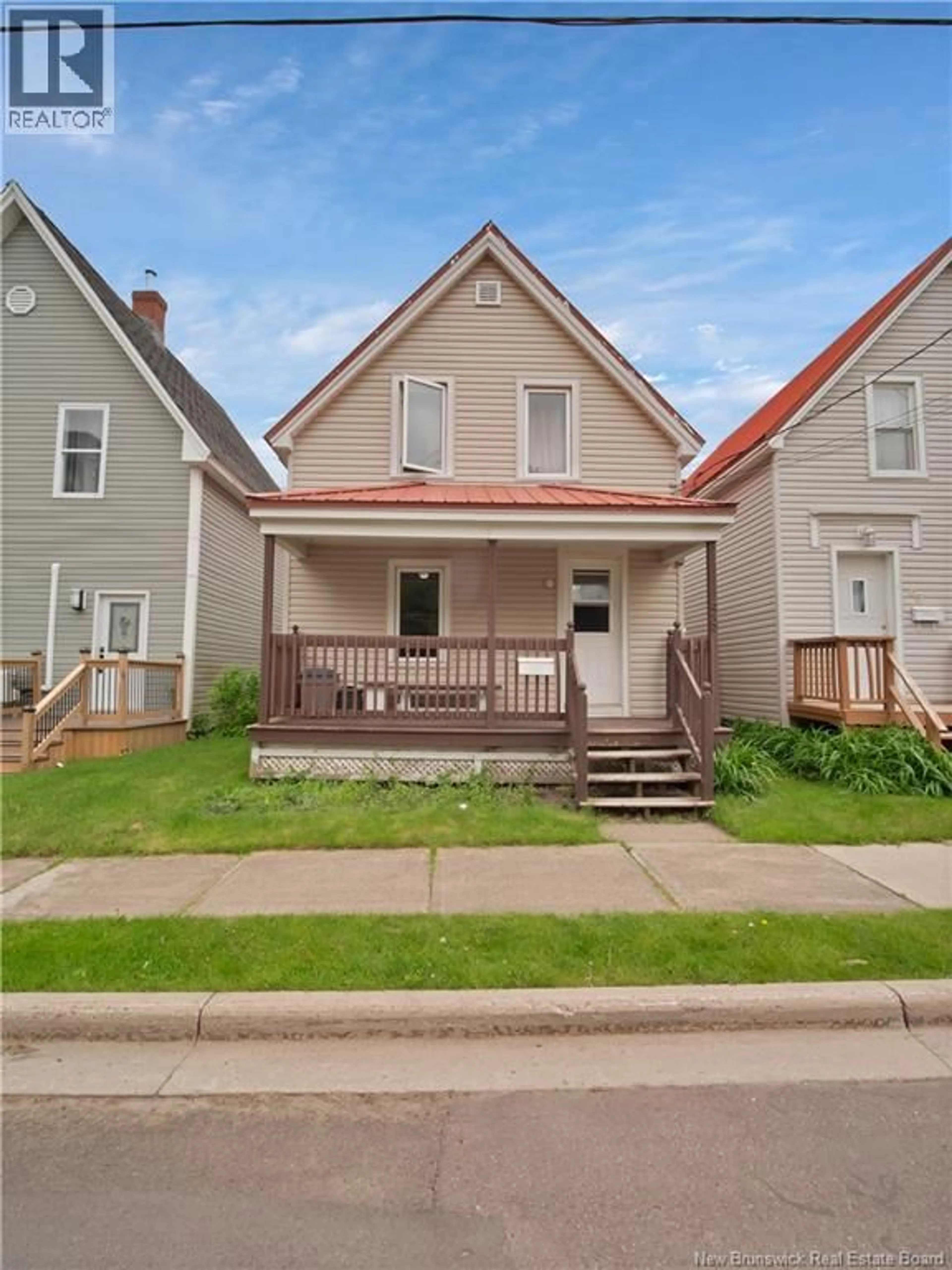 Home with vinyl exterior material, street for 58 ELM STREET, Moncton New Brunswick E1C5T6