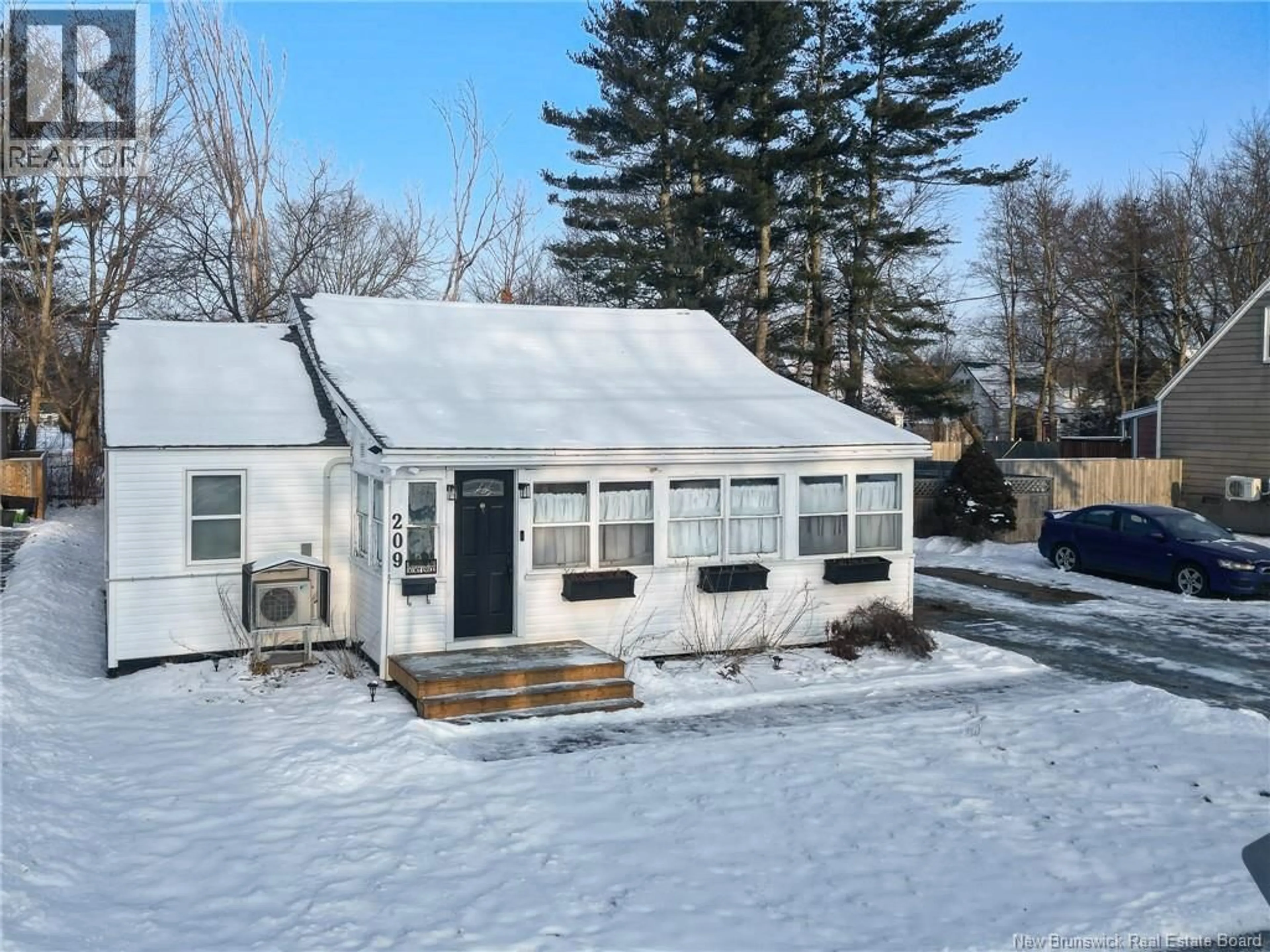 A pic from outside/outdoor area/front of a property/back of a property/a pic from drone, street for 209 CARNEY STREET, Fredericton New Brunswick E3A3A3