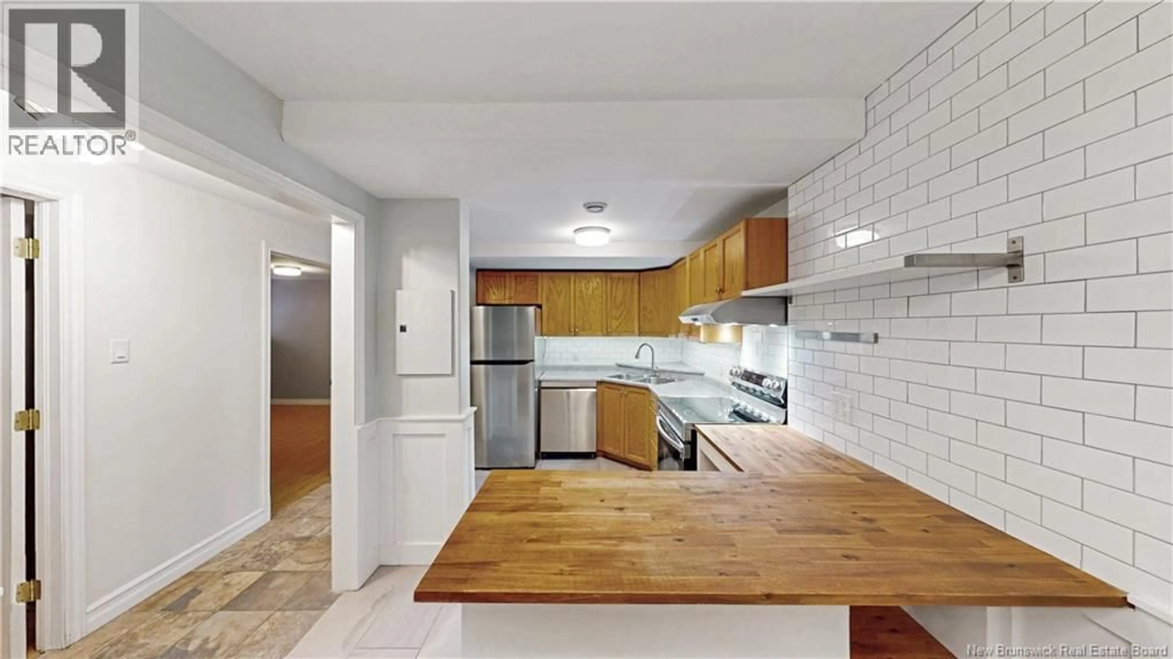 Standard kitchen, unknown for 11 - 215 KING STREET, Saint John New Brunswick E2G1N2