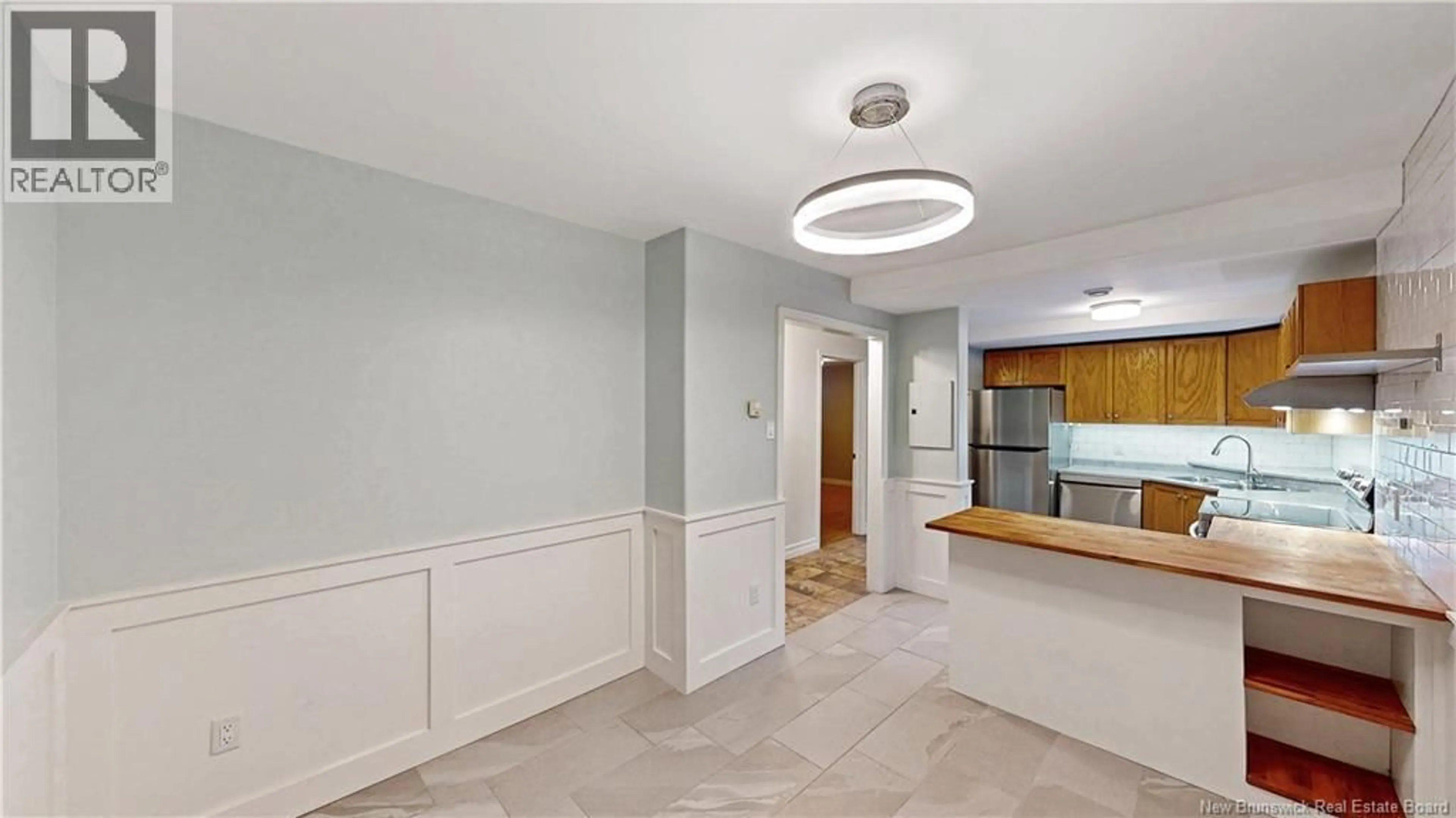 Unknown for 11 - 215 KING STREET, Saint John New Brunswick E2G1N2