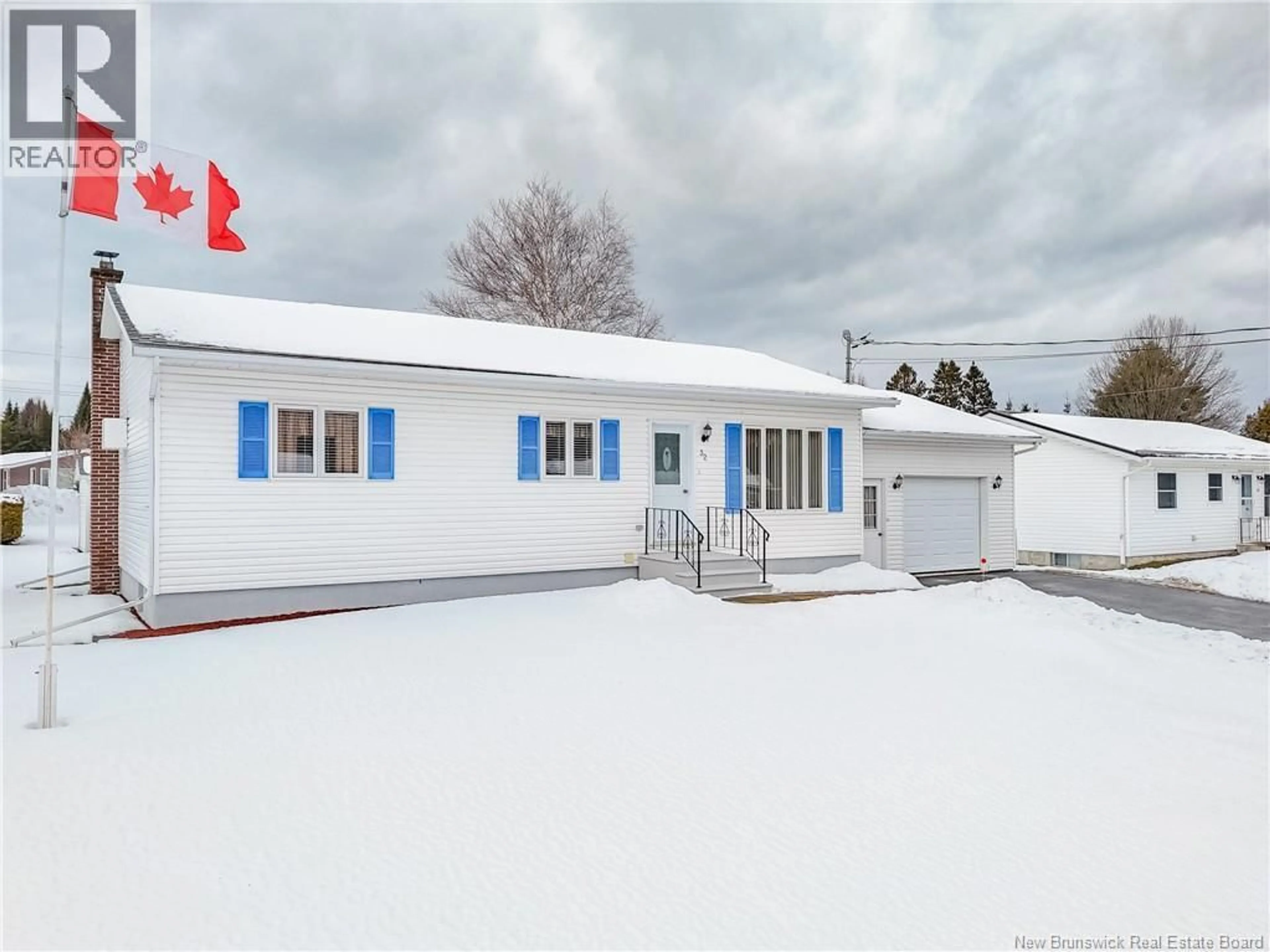 A pic from outside/outdoor area/front of a property/back of a property/a pic from drone, street for 32 HILLCREST DRIVE, Perth-Andover New Brunswick E7H2H1