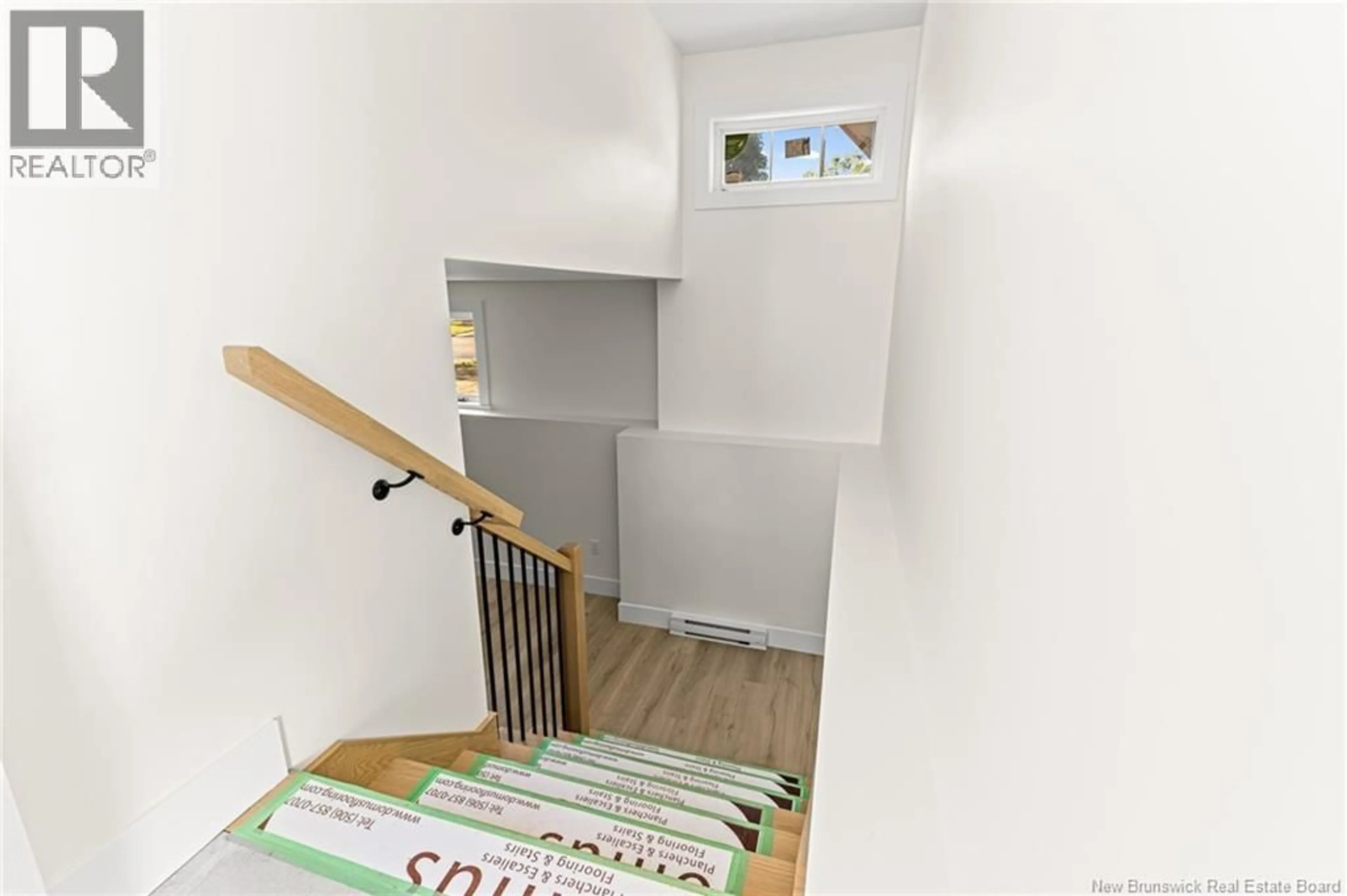 Stairs for 220 GOULD STREET, Dieppe New Brunswick E1A1V1