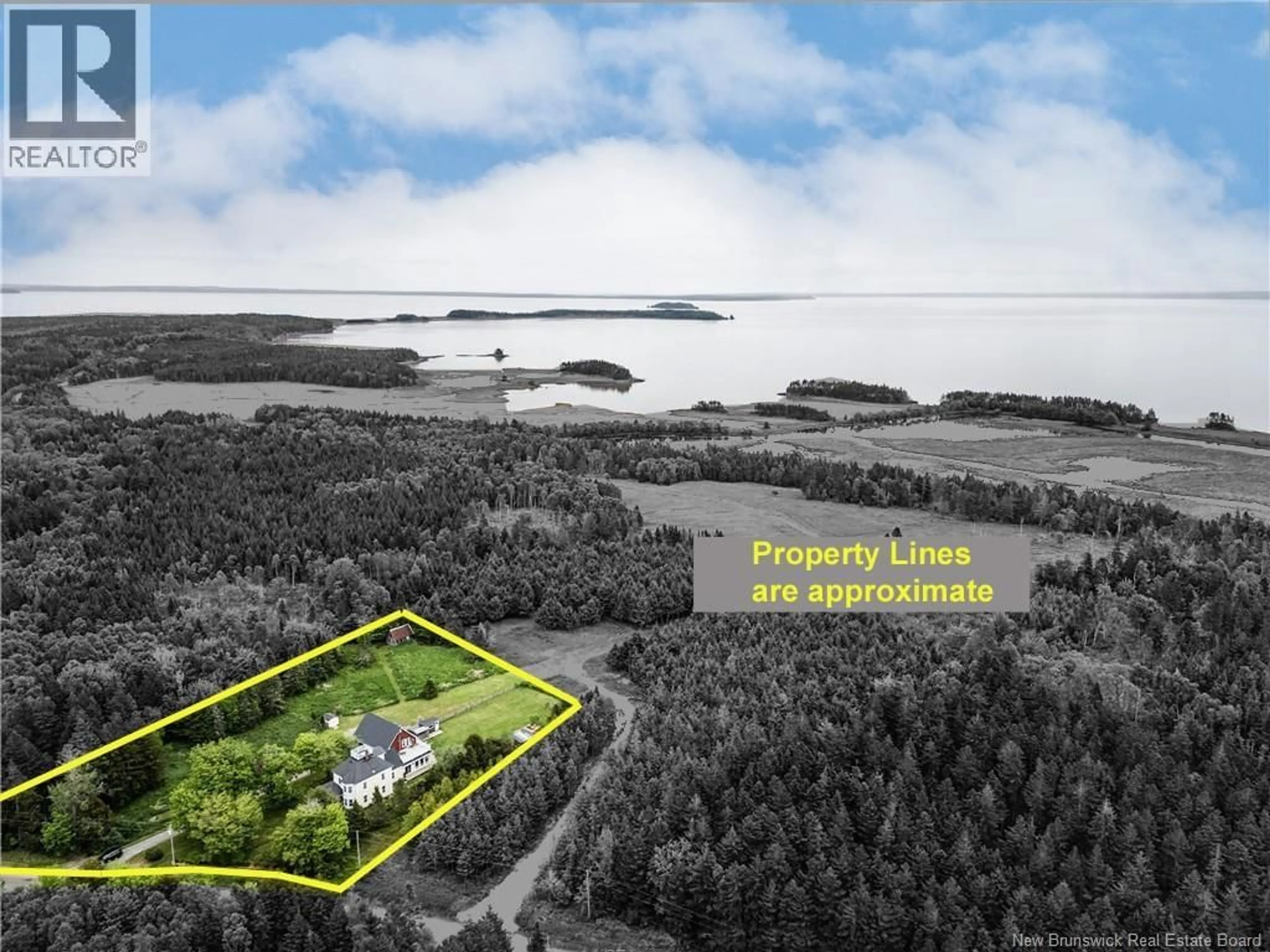 A pic from outside/outdoor area/front of a property/back of a property/a pic from drone, water/lake/river/ocean view for 575 ROUTE 915, Harvey New Brunswick E4H3S6