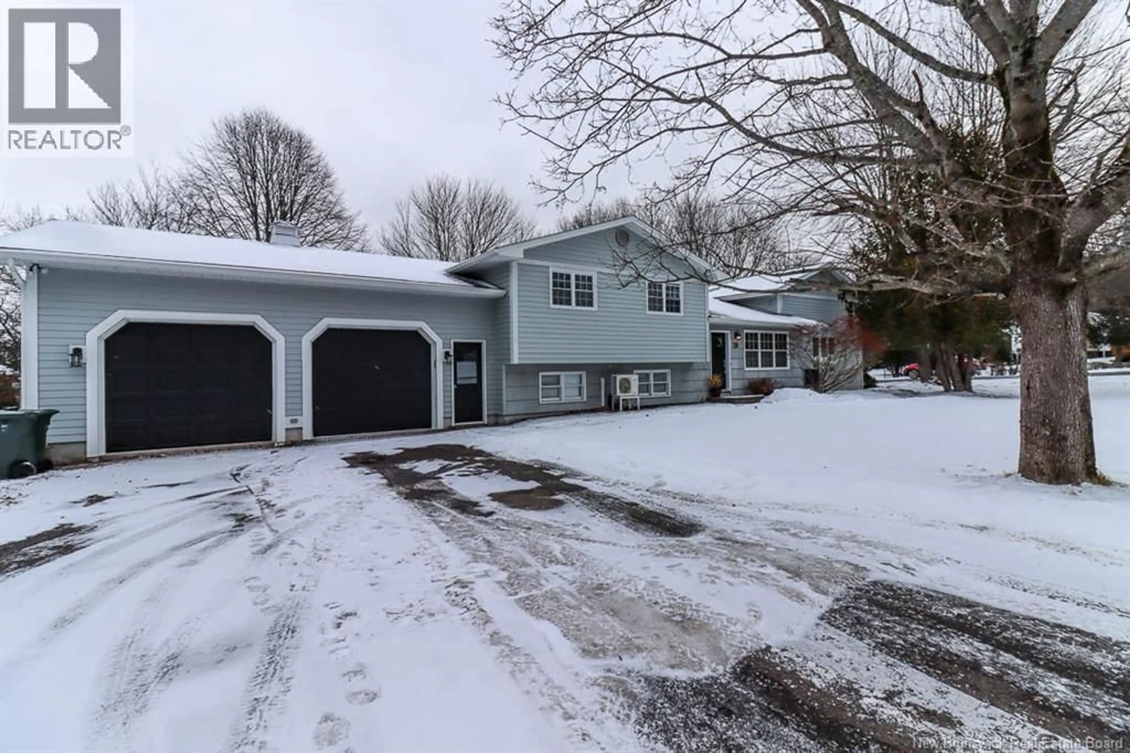 A pic from outside/outdoor area/front of a property/back of a property/a pic from drone, street for 119 SCARLET DRIVE, Quispamsis New Brunswick E3E1S3