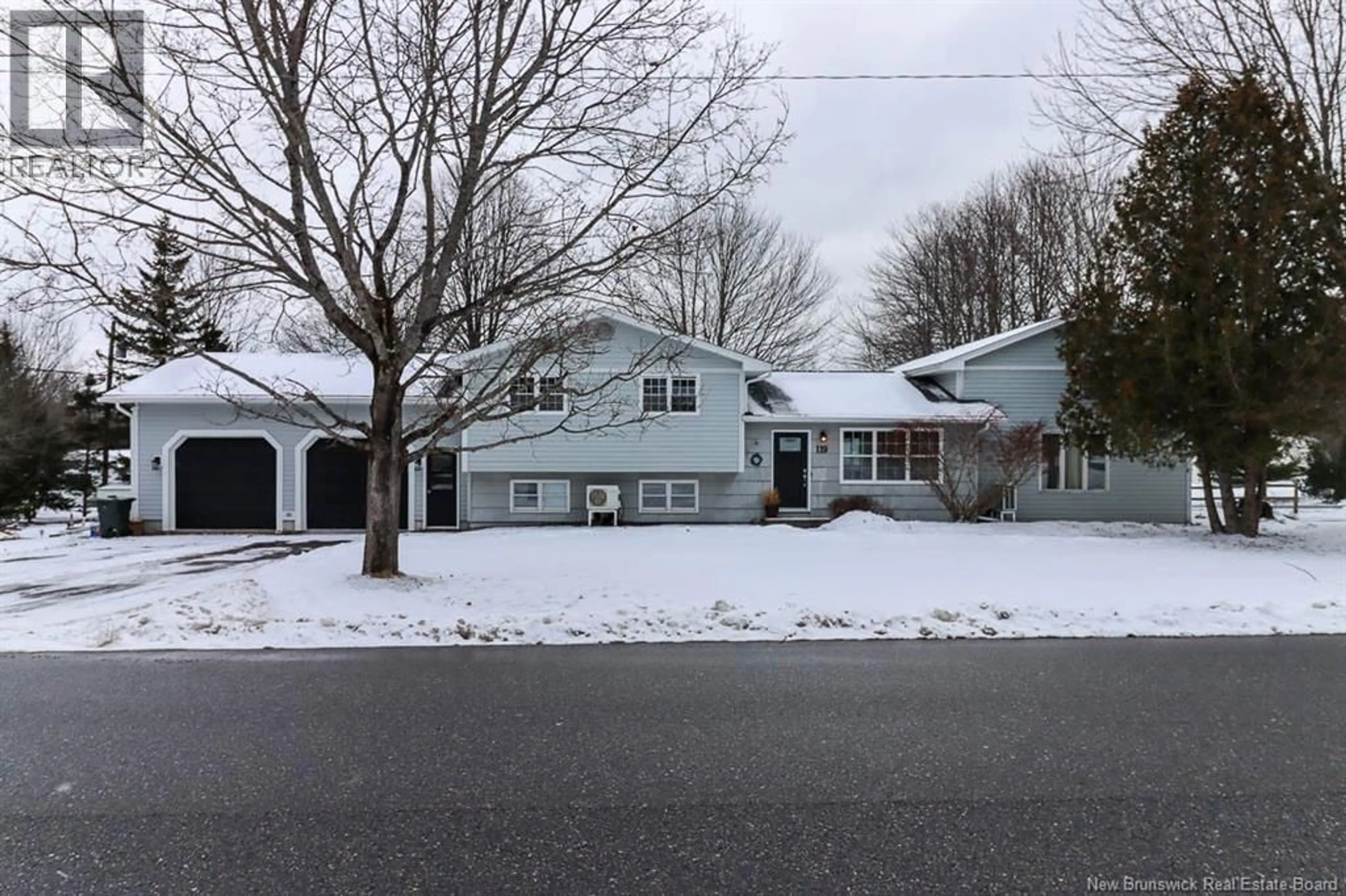 Home with vinyl exterior material, street for 119 SCARLET DRIVE, Quispamsis New Brunswick E3E1S3
