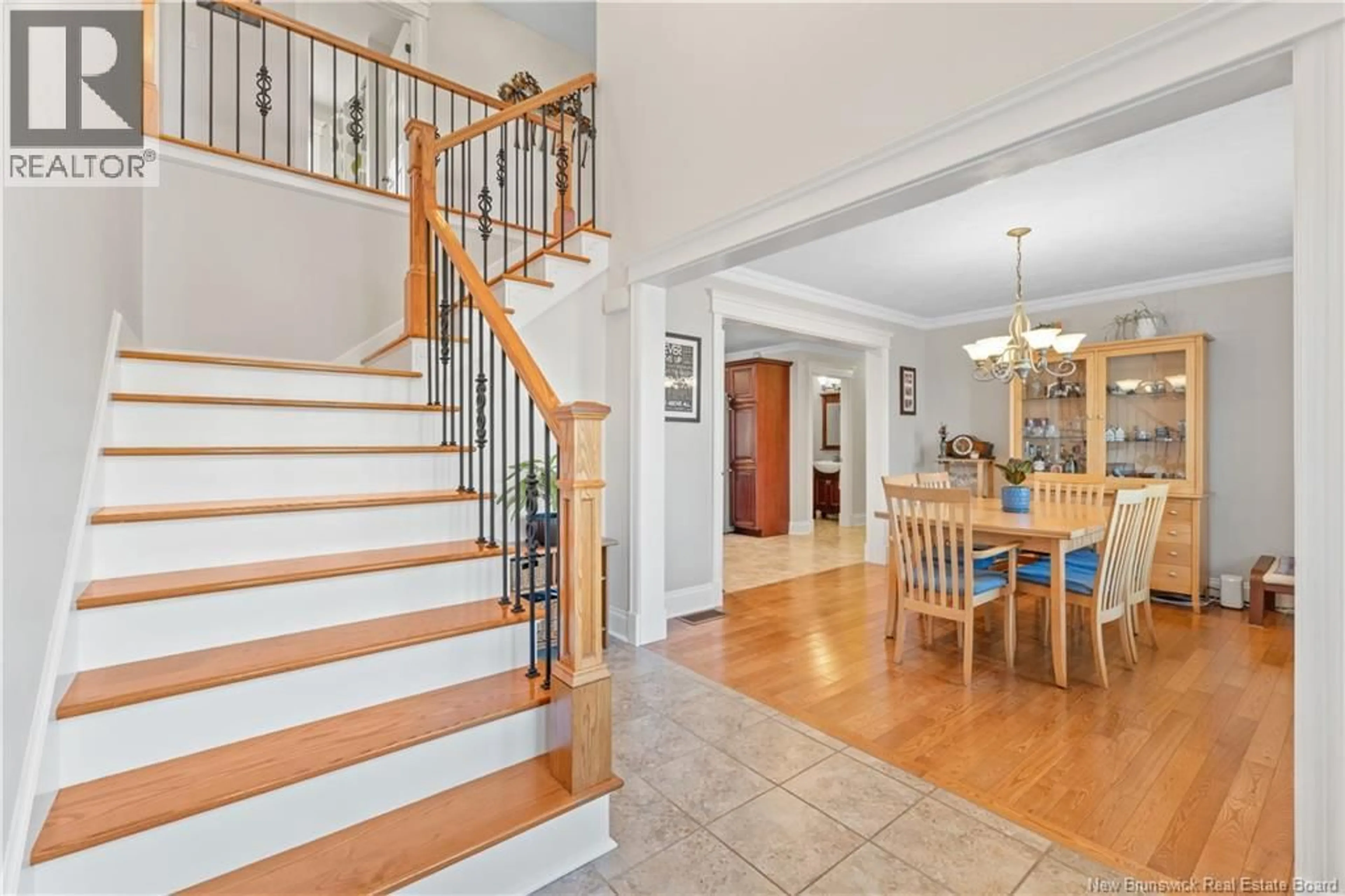 Indoor foyer for 7 HIGHGATE COURT, Riverview New Brunswick E1B5T8