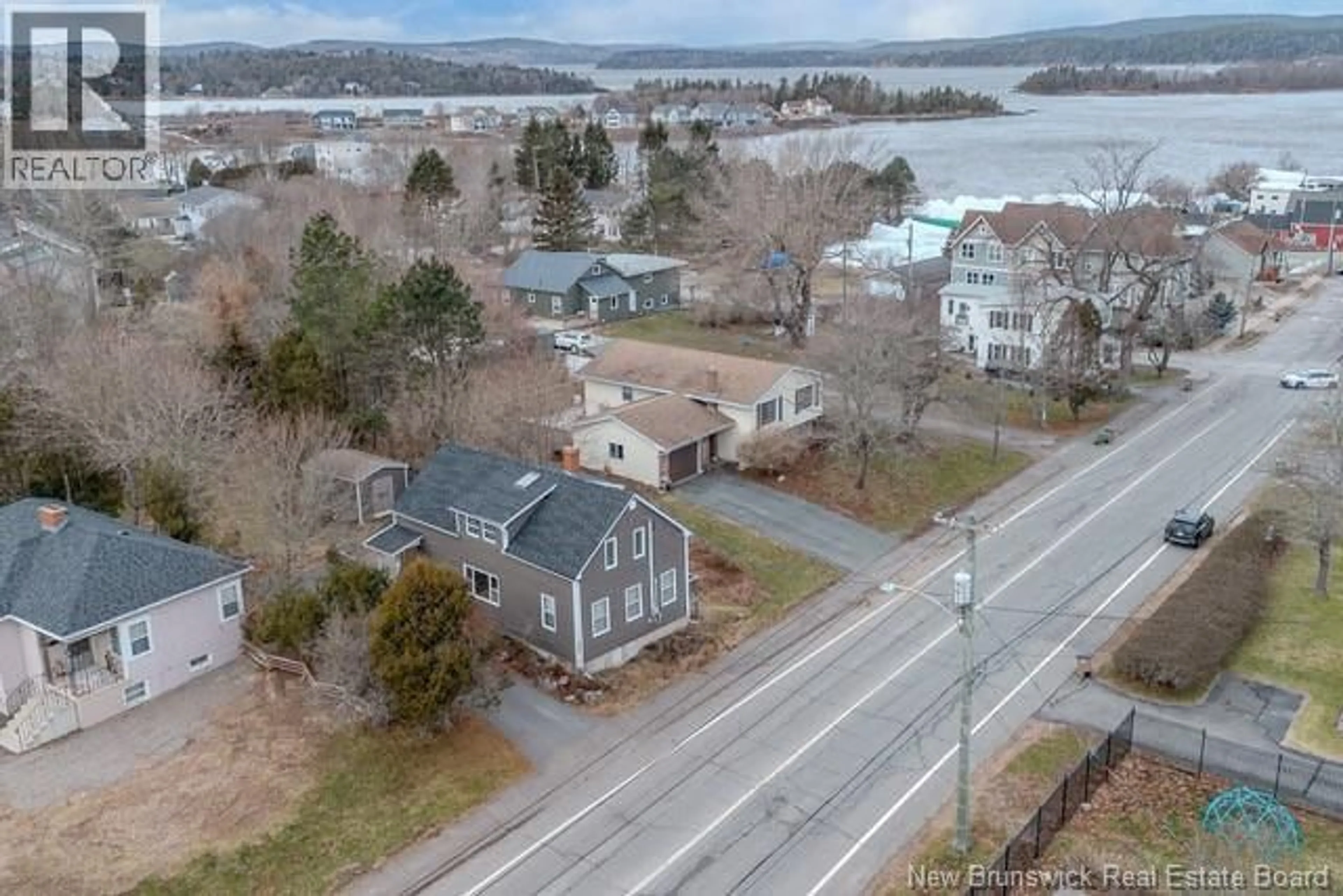 A pic from outside/outdoor area/front of a property/back of a property/a pic from drone, water/lake/river/ocean view for 953 MILLIDGE AVENUE, Saint John New Brunswick E2K2P5